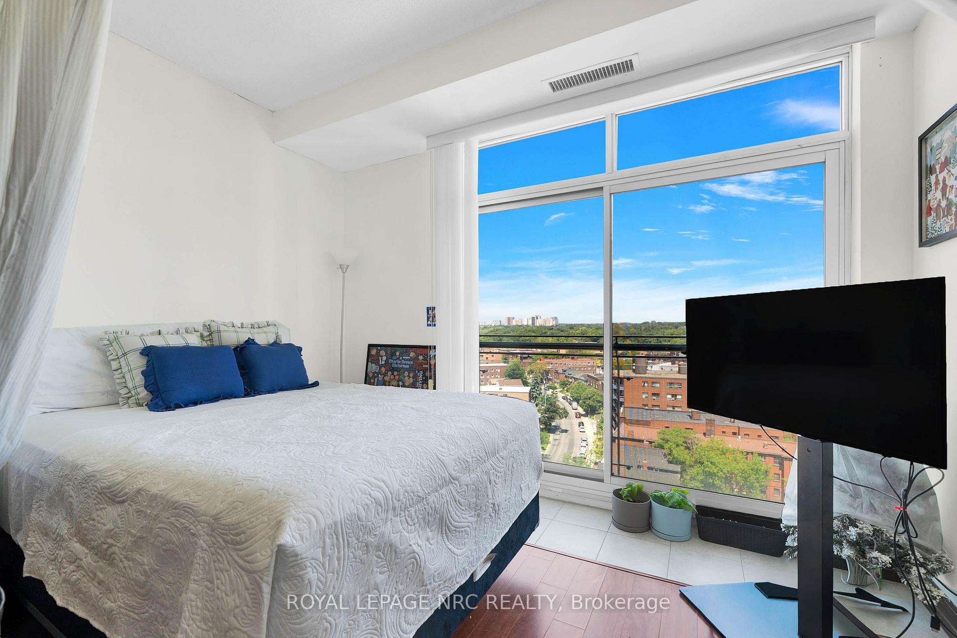 Photo 20 of Unit PH 6, 15 Maplewood Avenue, Toronto, Humewood-Cedarvale — HOMEH