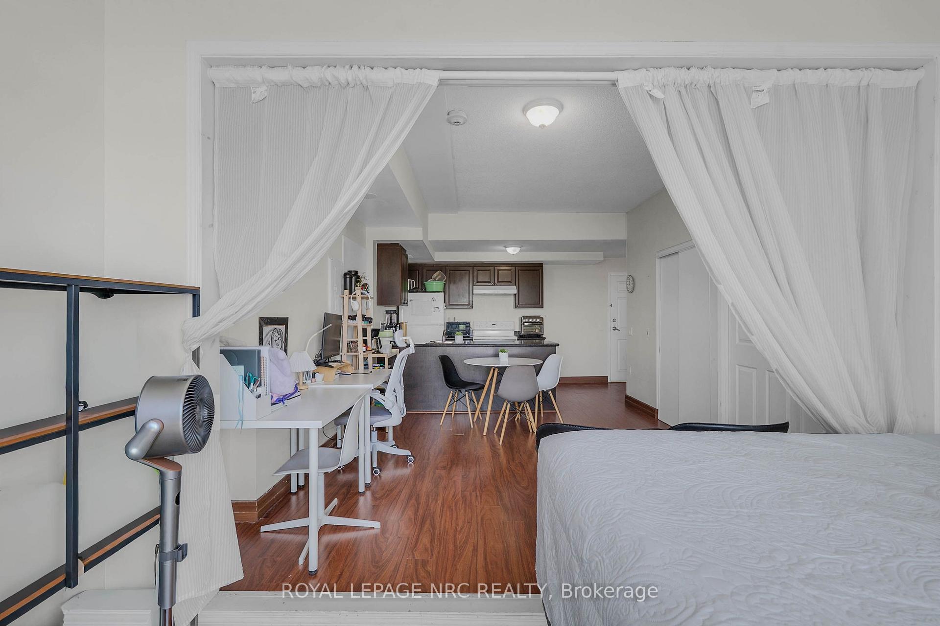 Photo 23 of Unit PH 6, 15 Maplewood Avenue, Toronto, Humewood-Cedarvale — HOMEH