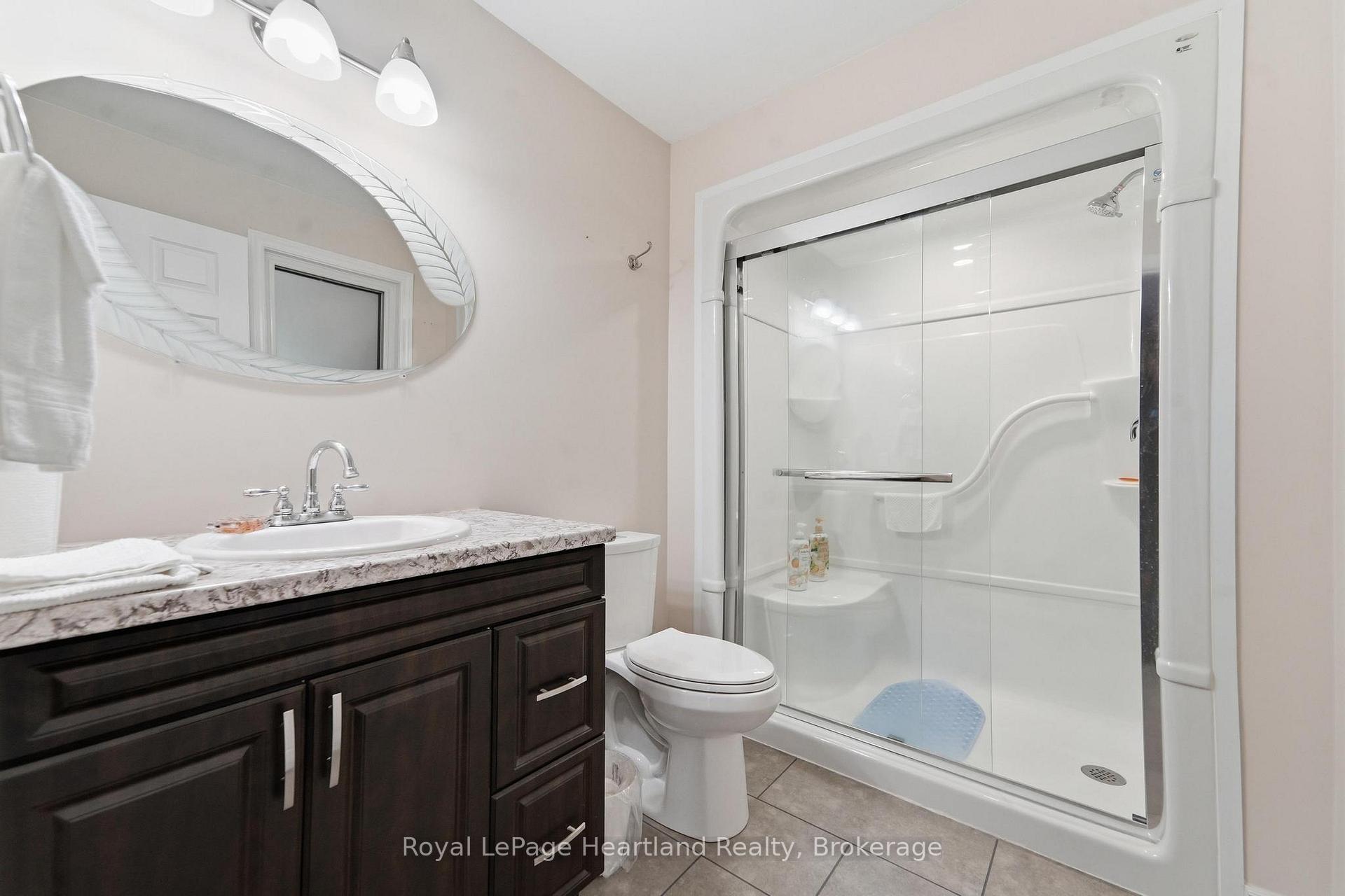 Photo 22 of 62 Victoria Boulevard, Huron East, Vanastra — HOMEH