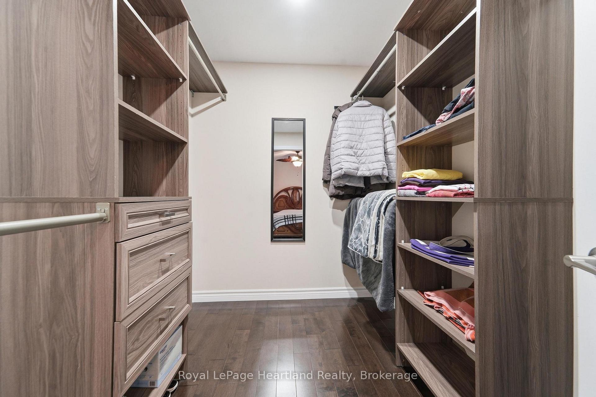 Photo 24 of 62 Victoria Boulevard, Huron East, Vanastra — HOMEH
