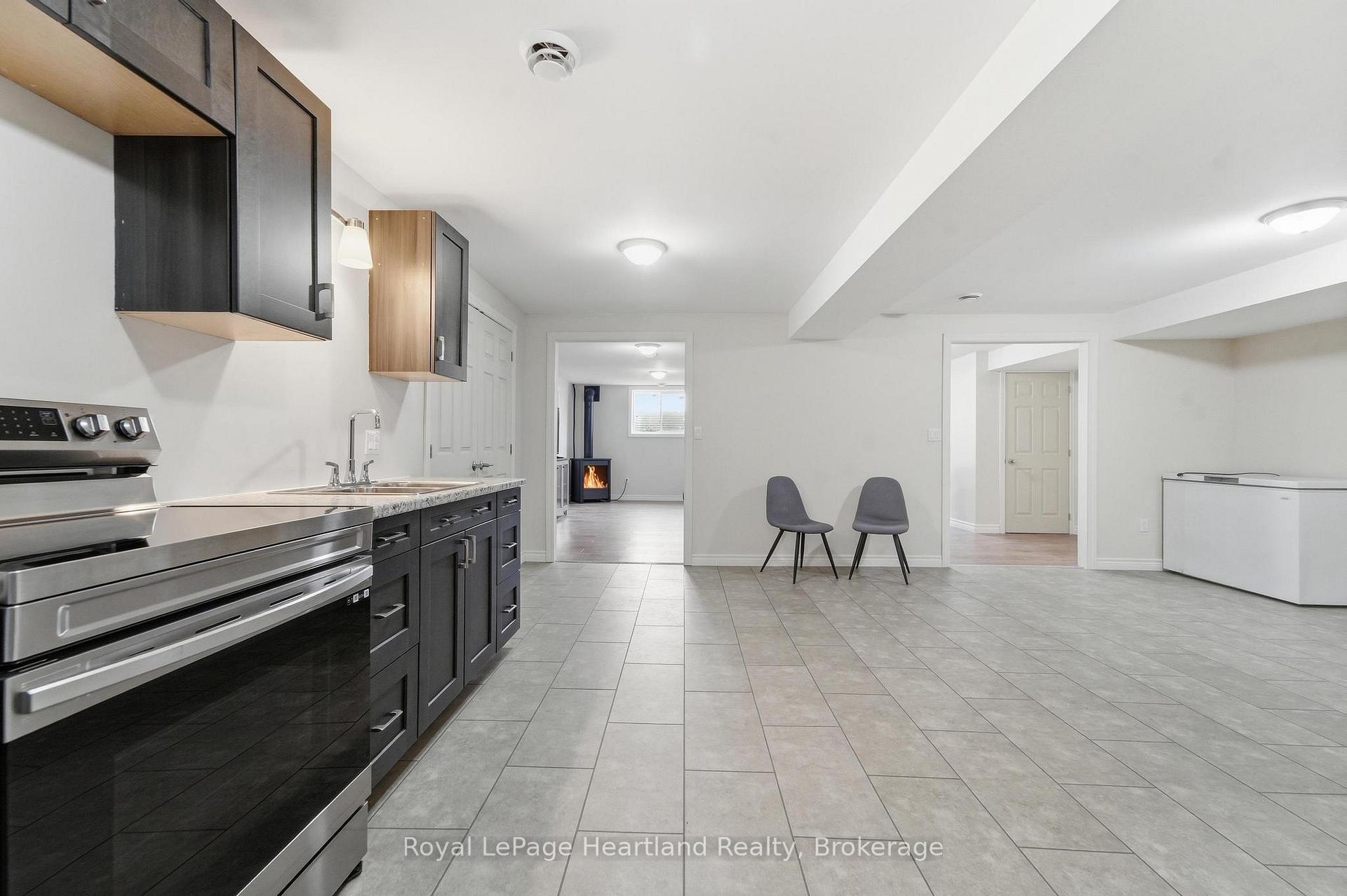 Photo 28 of 62 Victoria Boulevard, Huron East, Vanastra — HOMEH