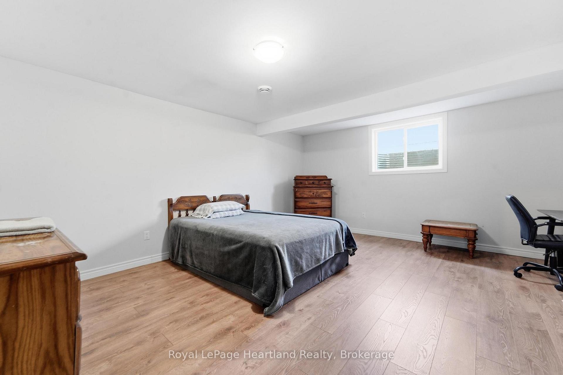 Photo 36 of 62 Victoria Boulevard, Huron East, Vanastra — HOMEH