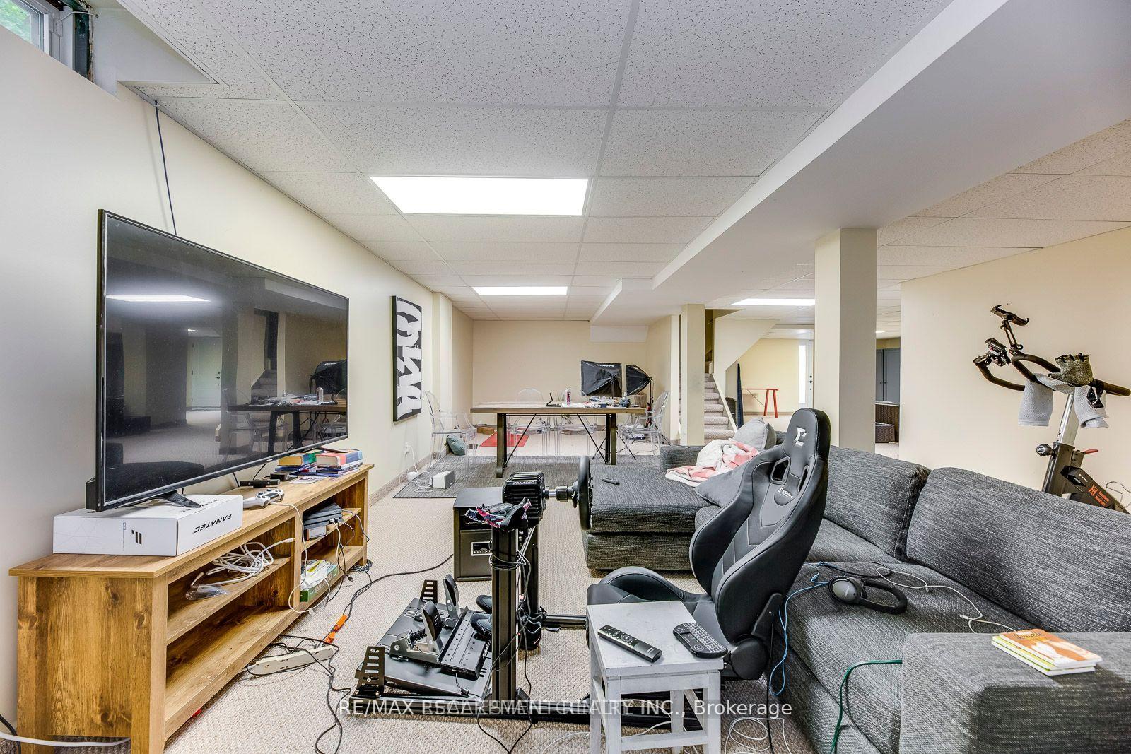 Photo 31 of 1239 White Lane, Oakville, Glen Abbey — HOMEH