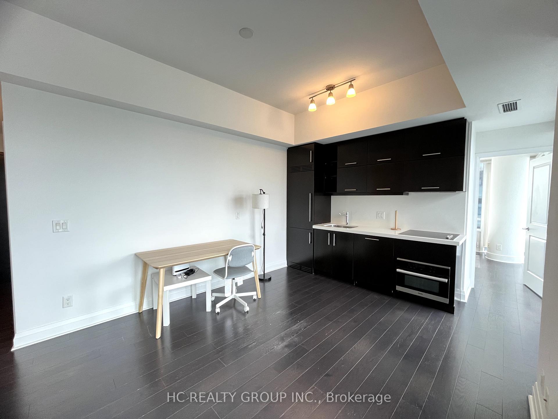 Photo 4 of Unit 4406, 1080 Bay Street, Toronto, Bay Street Corridor — HOMEH