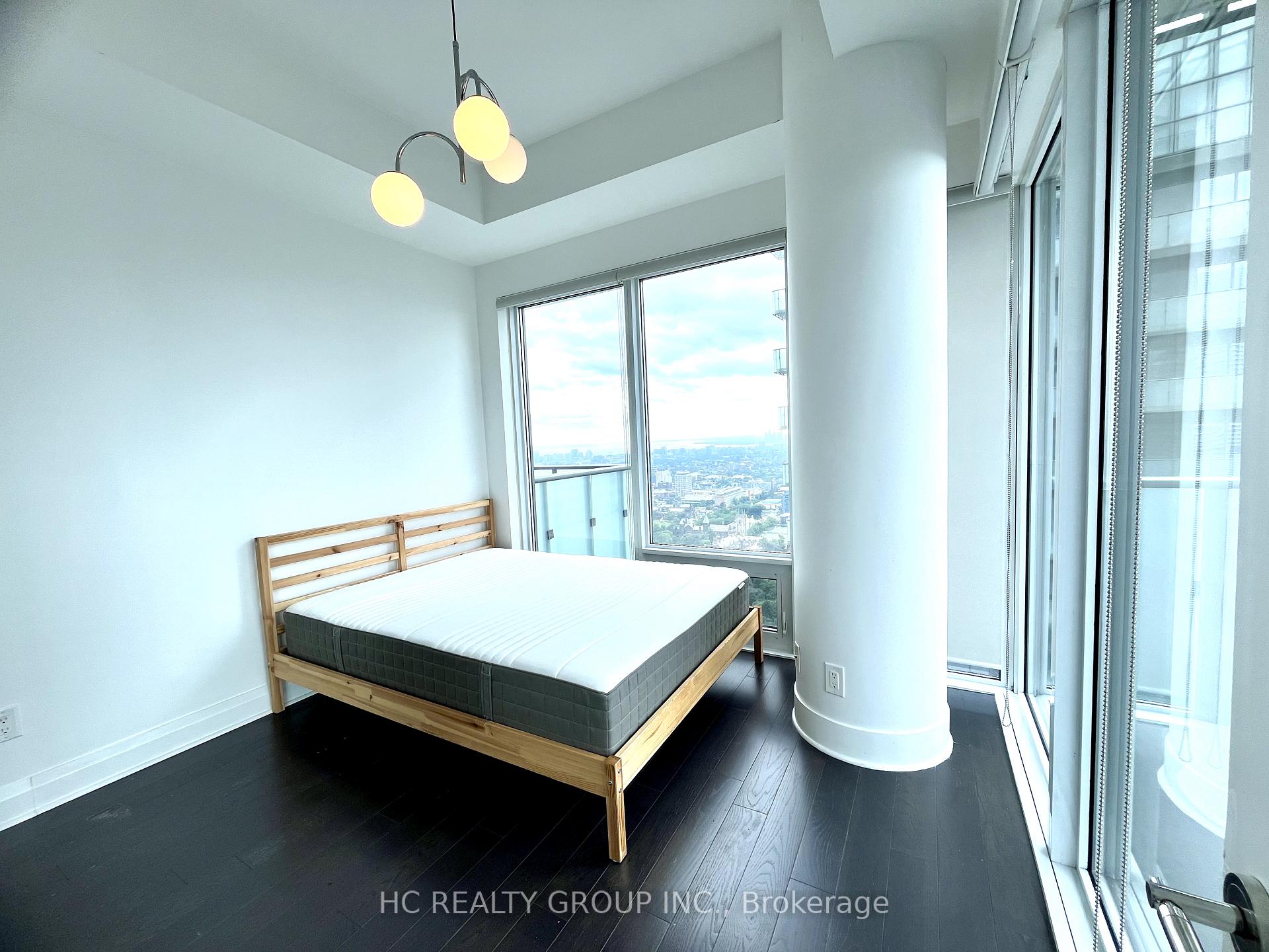 Photo 8 of Unit 4406, 1080 Bay Street, Toronto, Bay Street Corridor — HOMEH