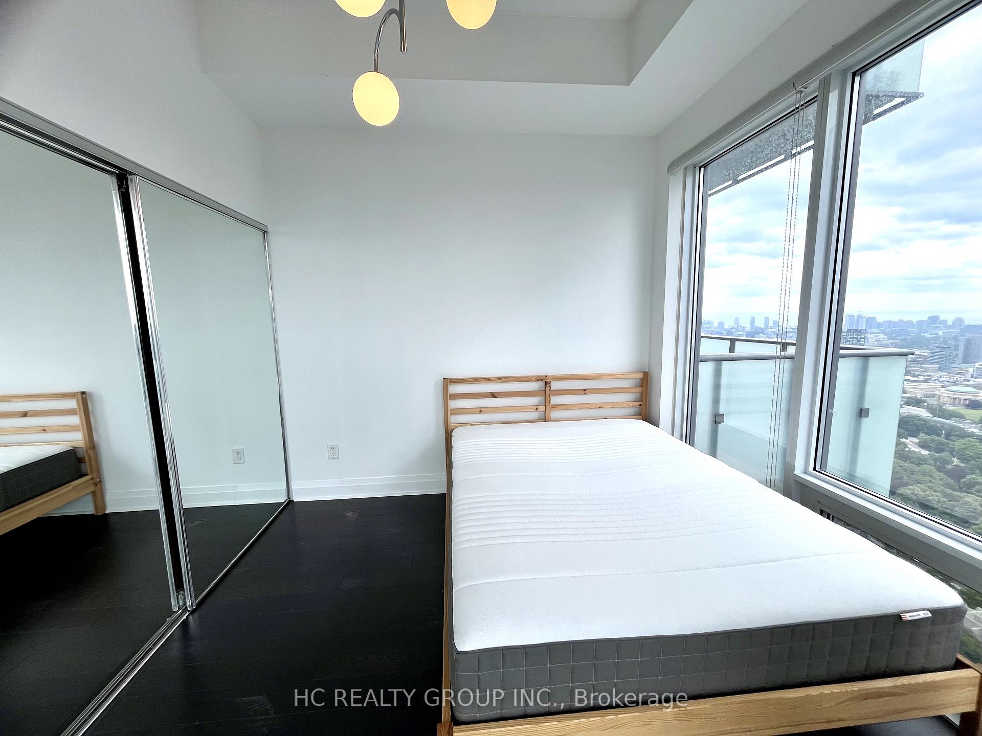 Photo 9 of Unit 4406, 1080 Bay Street, Toronto, Bay Street Corridor — HOMEH