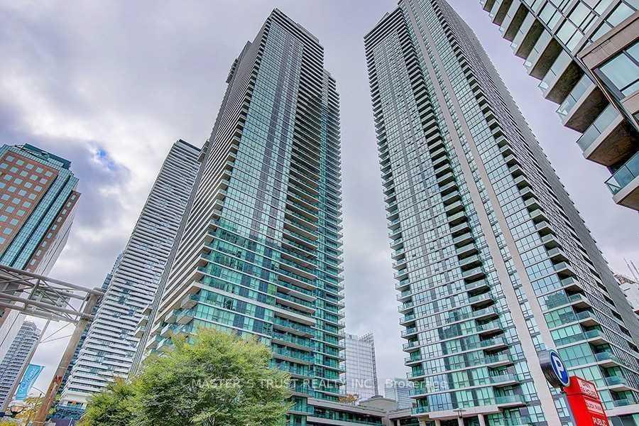 Photo 1 of Unit 3211, 18 Harbour Street, Toronto, Waterfront Communities — HOMEH