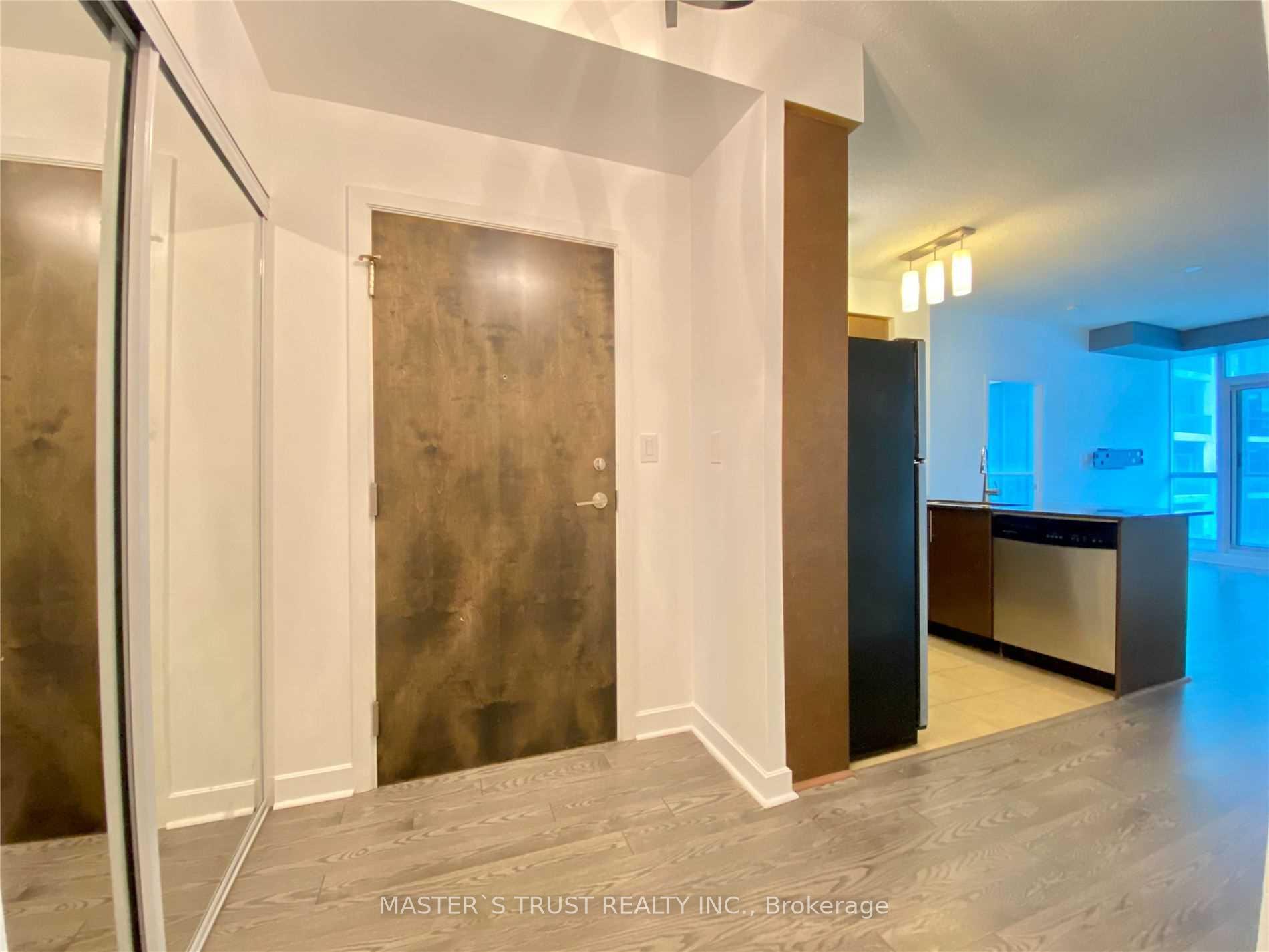 Photo 6 of Unit 3211, 18 Harbour Street, Toronto, Waterfront Communities — HOMEH