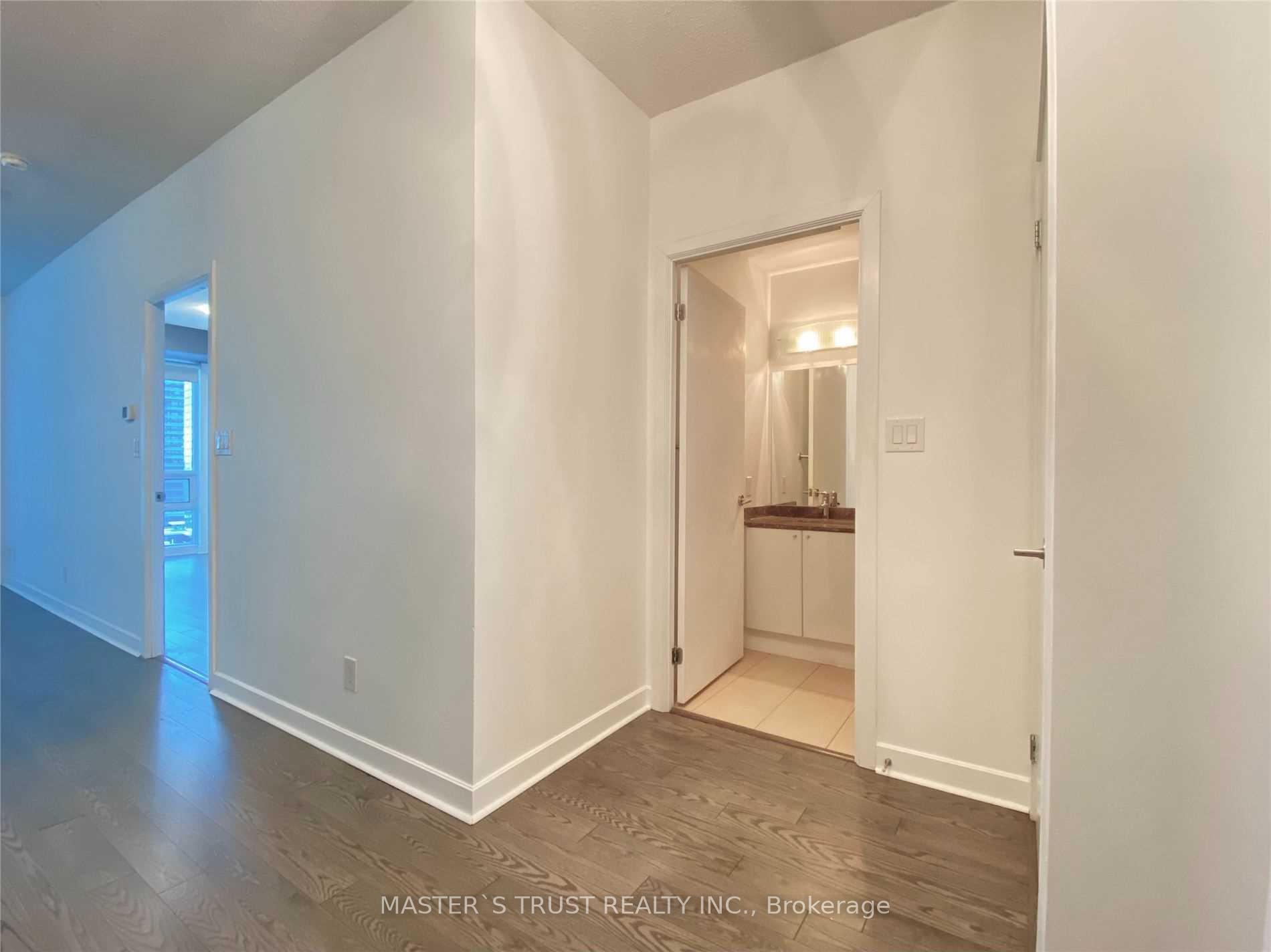 Photo 7 of Unit 3211, 18 Harbour Street, Toronto, Waterfront Communities — HOMEH