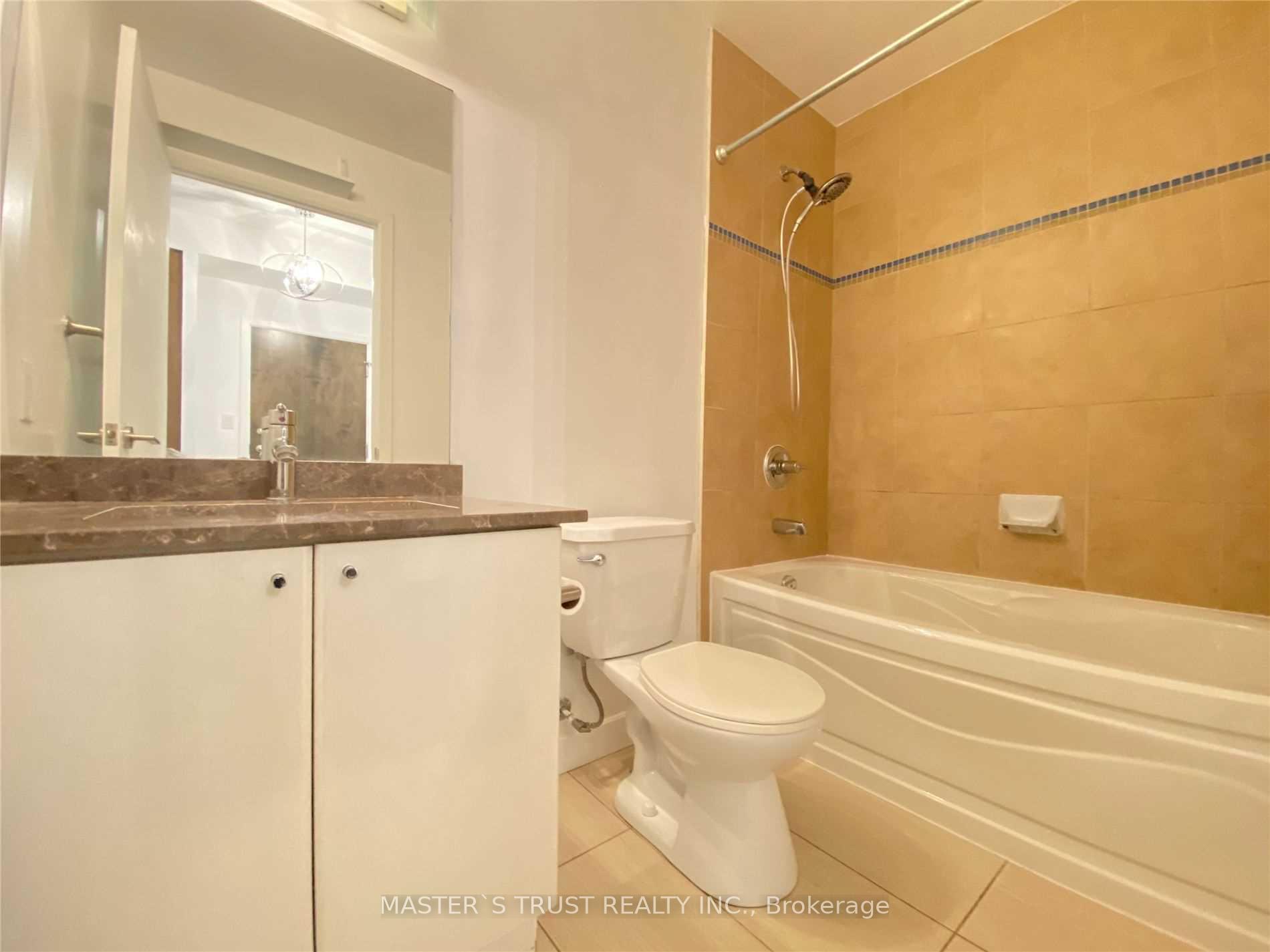 Photo 8 of Unit 3211, 18 Harbour Street, Toronto, Waterfront Communities — HOMEH