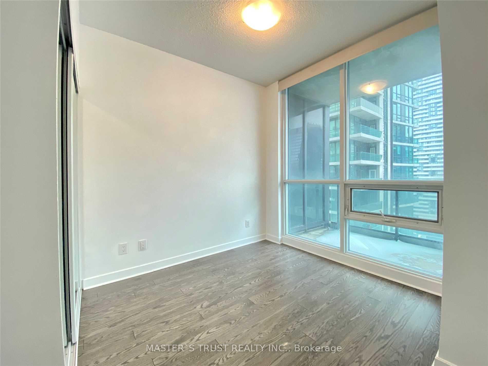 Photo 20 of Unit 3211, 18 Harbour Street, Toronto, Waterfront Communities — HOMEH