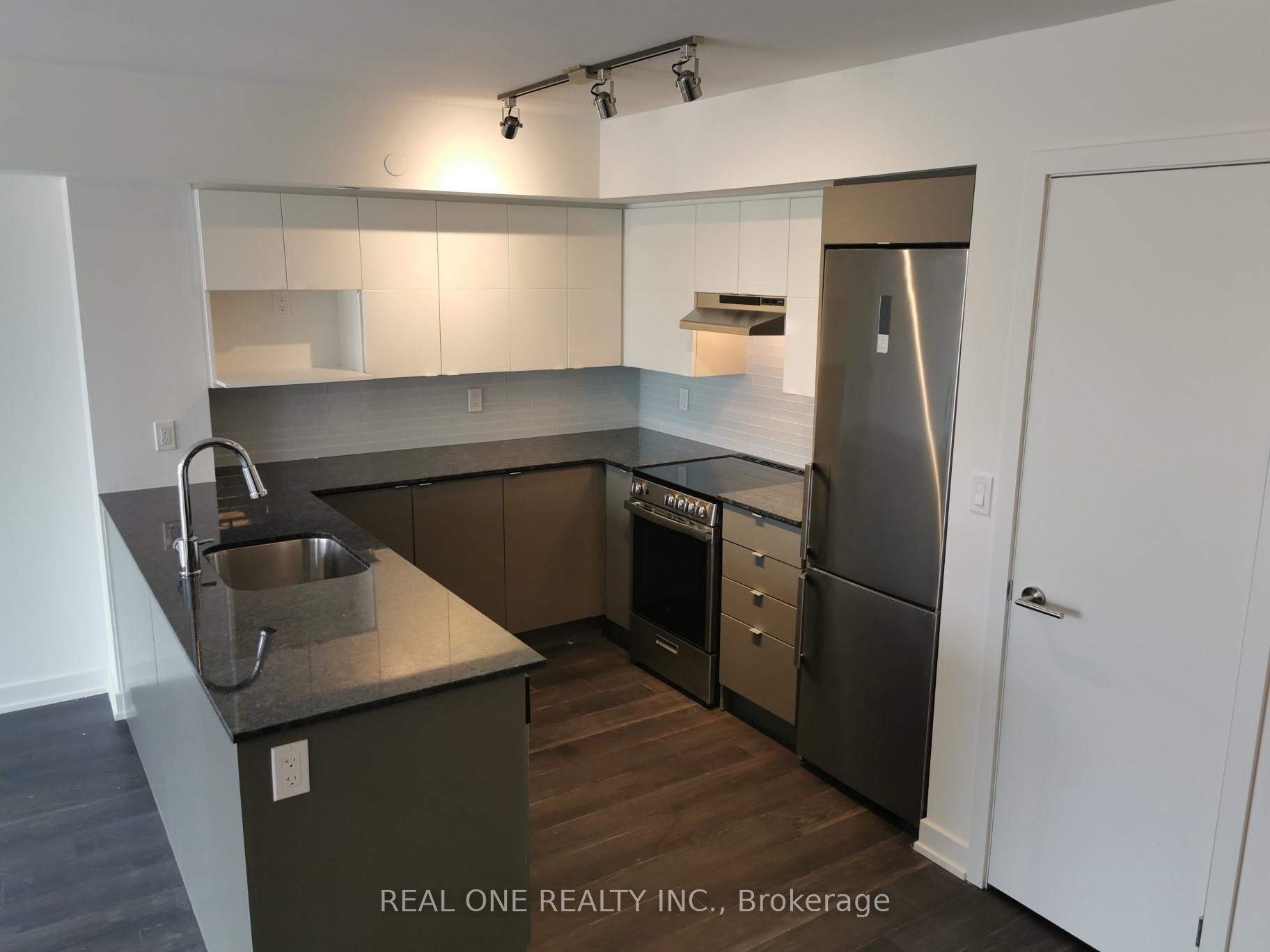 Photo 6 of Unit TH5, 110 Varna Drive, Toronto, Englemount-Lawrence — HOMEH