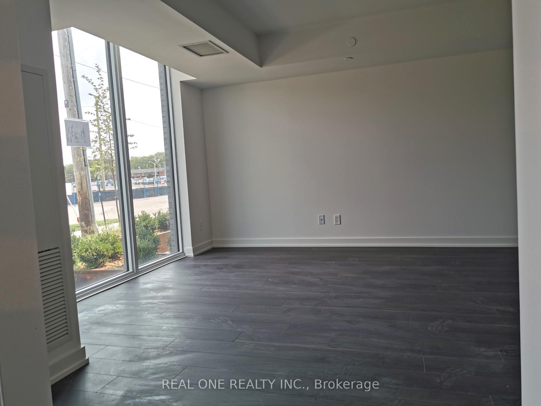 Photo 8 of Unit TH5, 110 Varna Drive, Toronto, Englemount-Lawrence — HOMEH
