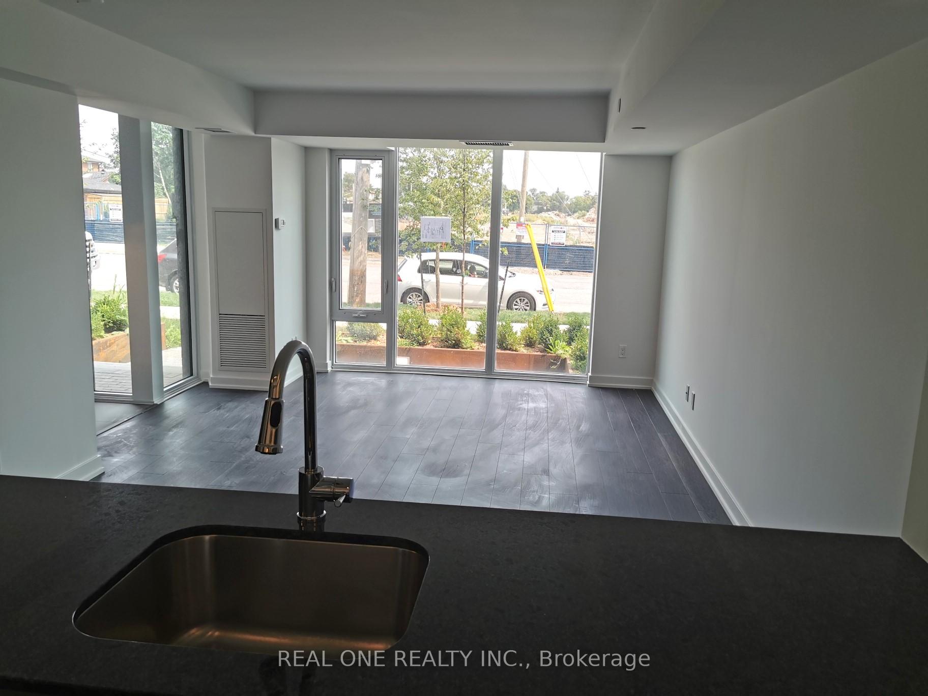 Photo 9 of Unit TH5, 110 Varna Drive, Toronto, Englemount-Lawrence — HOMEH