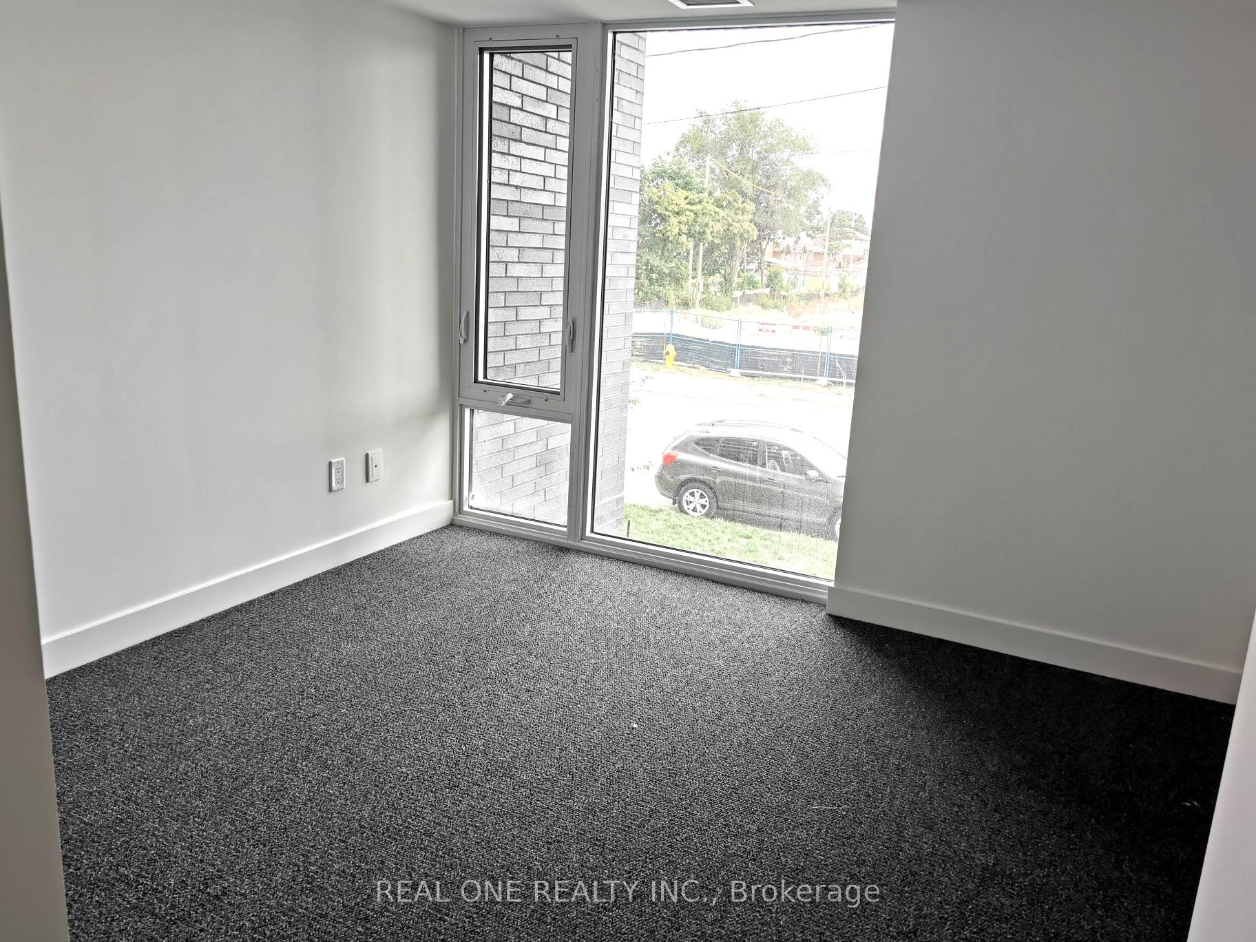Photo 13 of Unit TH5, 110 Varna Drive, Toronto, Englemount-Lawrence — HOMEH