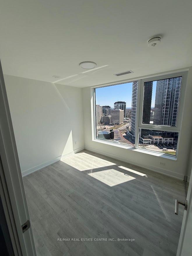 Photo 13 of Unit 2004, 60 Central Park Roadway Road, Etobicoke, Islington-City Centre West — HOMEH