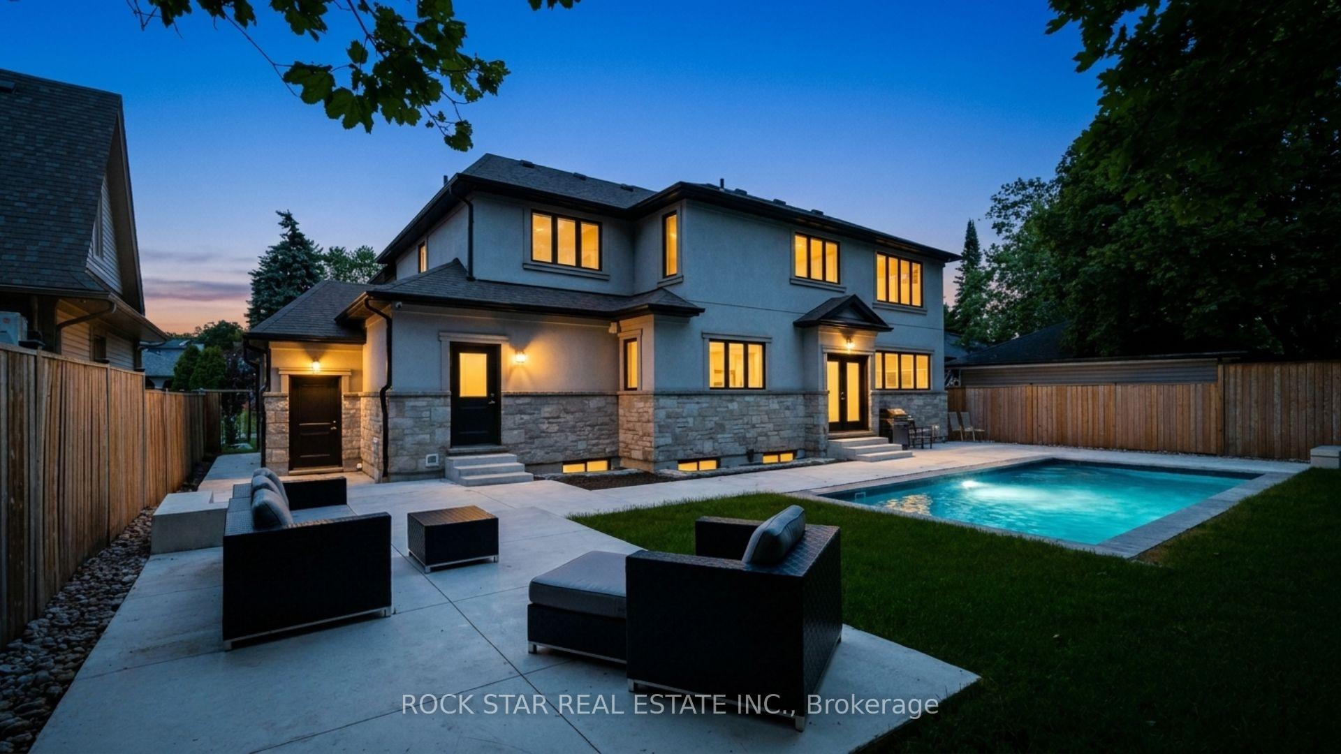 Photo 2 of 540 Weir Avenue, Oakville, West — HOMEH