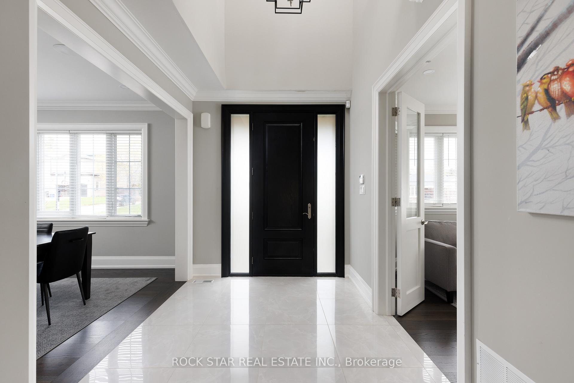 Photo 8 of 540 Weir Avenue, Oakville, West — HOMEH