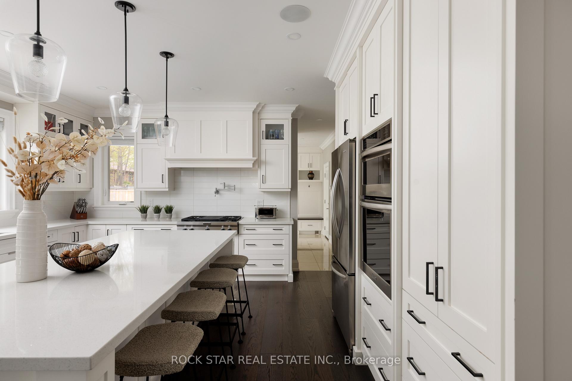 Photo 17 of 540 Weir Avenue, Oakville, West — HOMEH