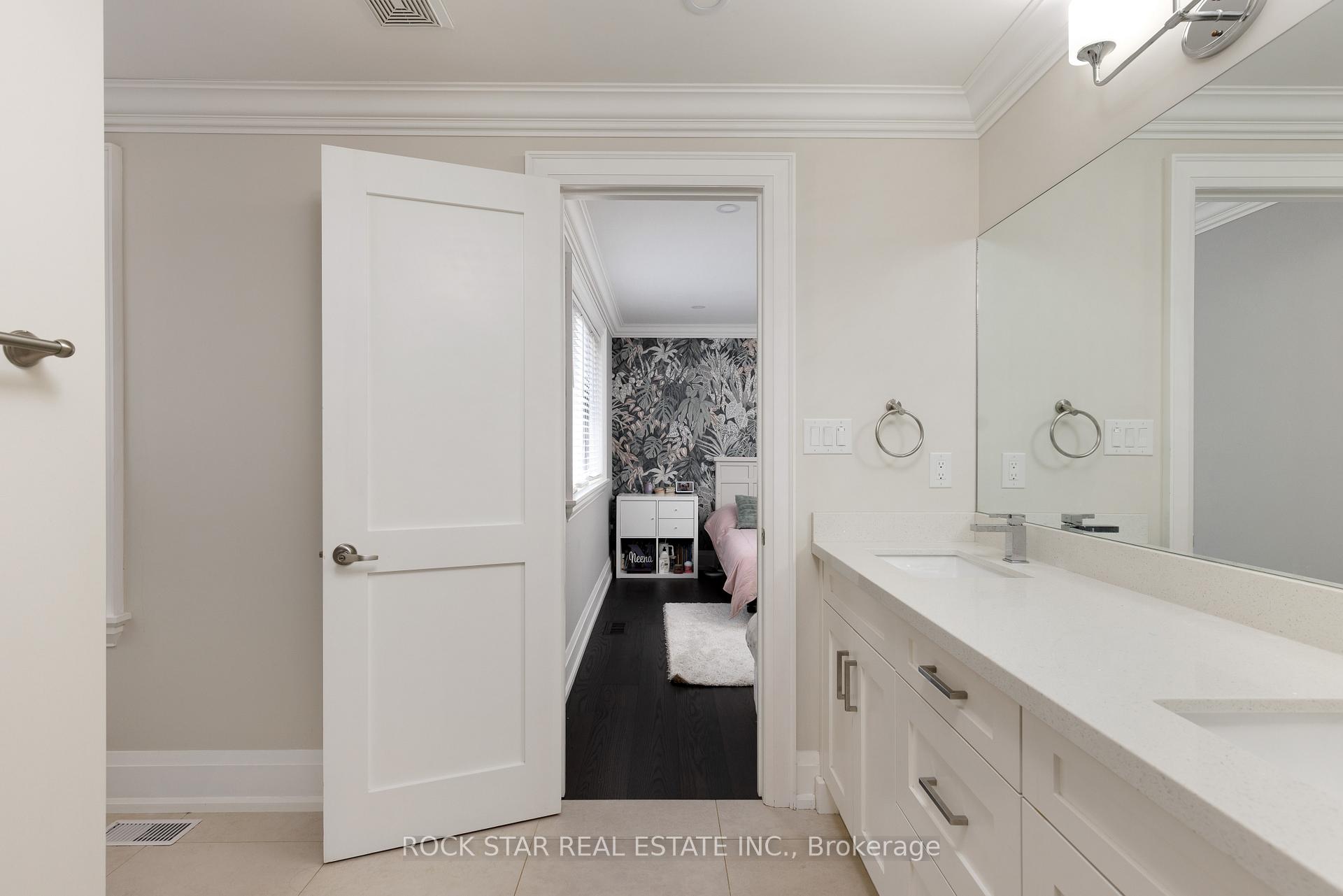 Photo 34 of 540 Weir Avenue, Oakville, West — HOMEH