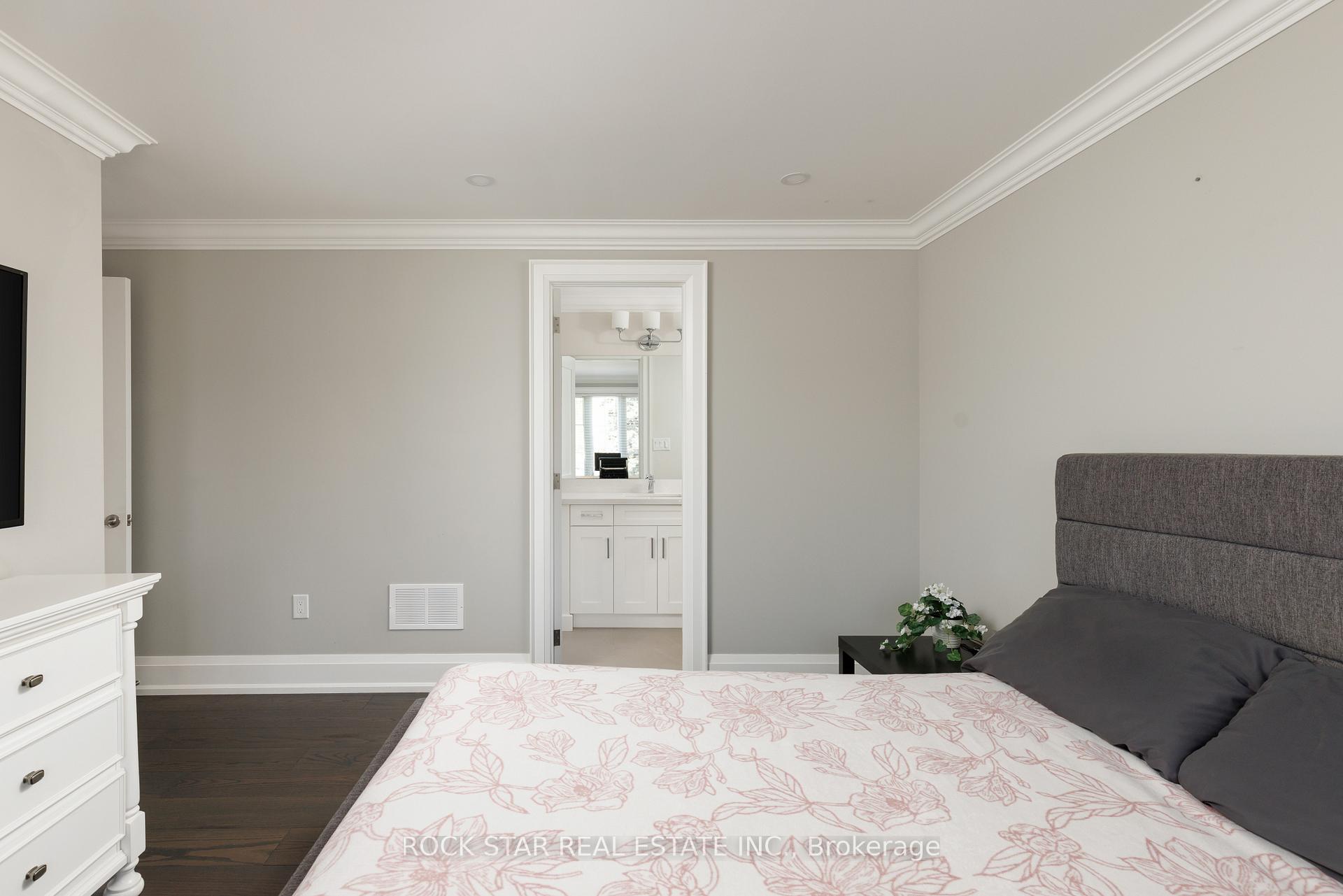 Photo 38 of 540 Weir Avenue, Oakville, West — HOMEH