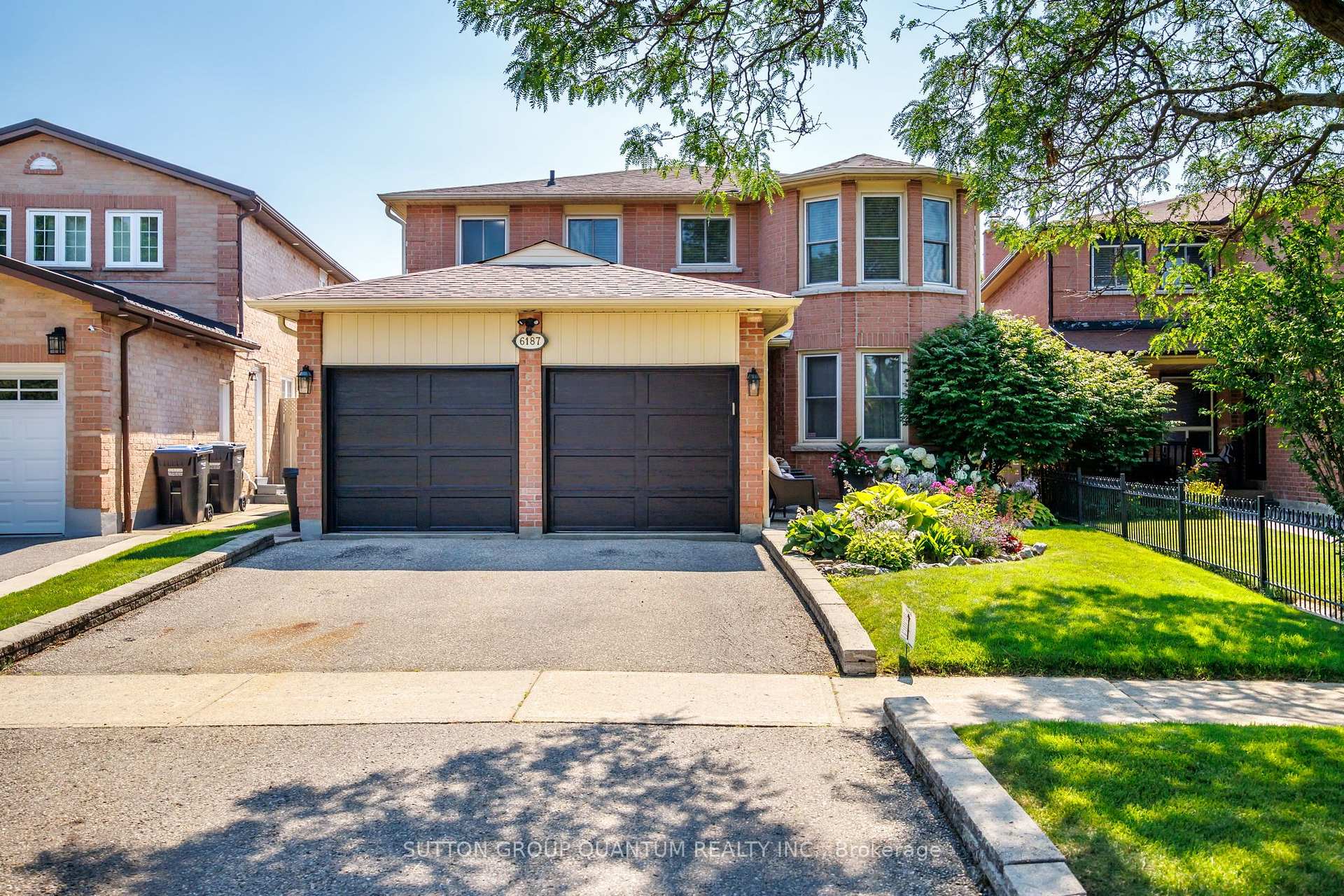 Front of 6187 Camgreen Circle