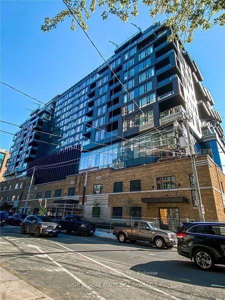 Front of Unit 1126, 505 Richmond Street W