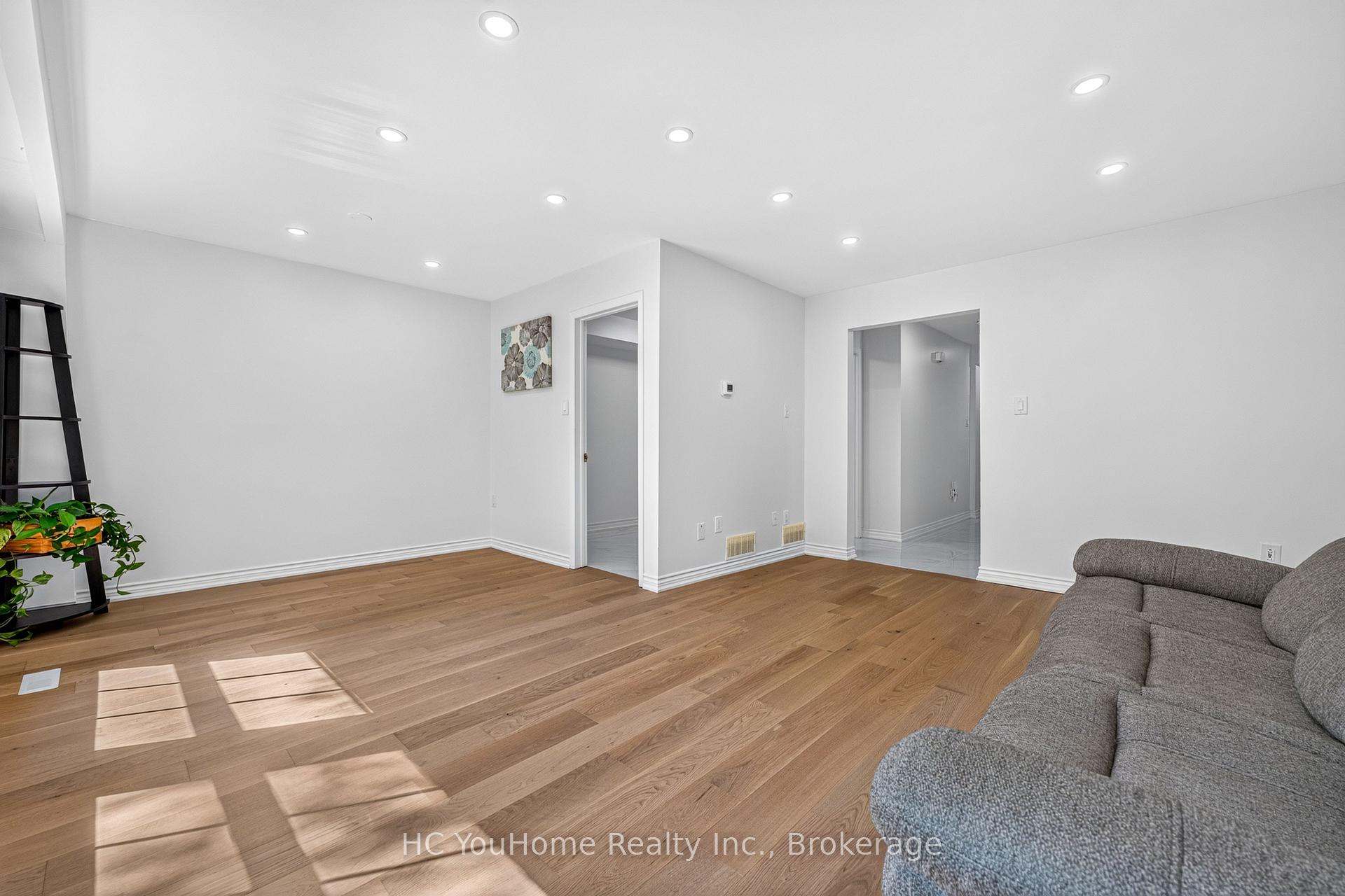 Photo 2 of Unit 32, 81 Brookmill Boulevard, Scarborough, L'Amoreaux — HOMEH