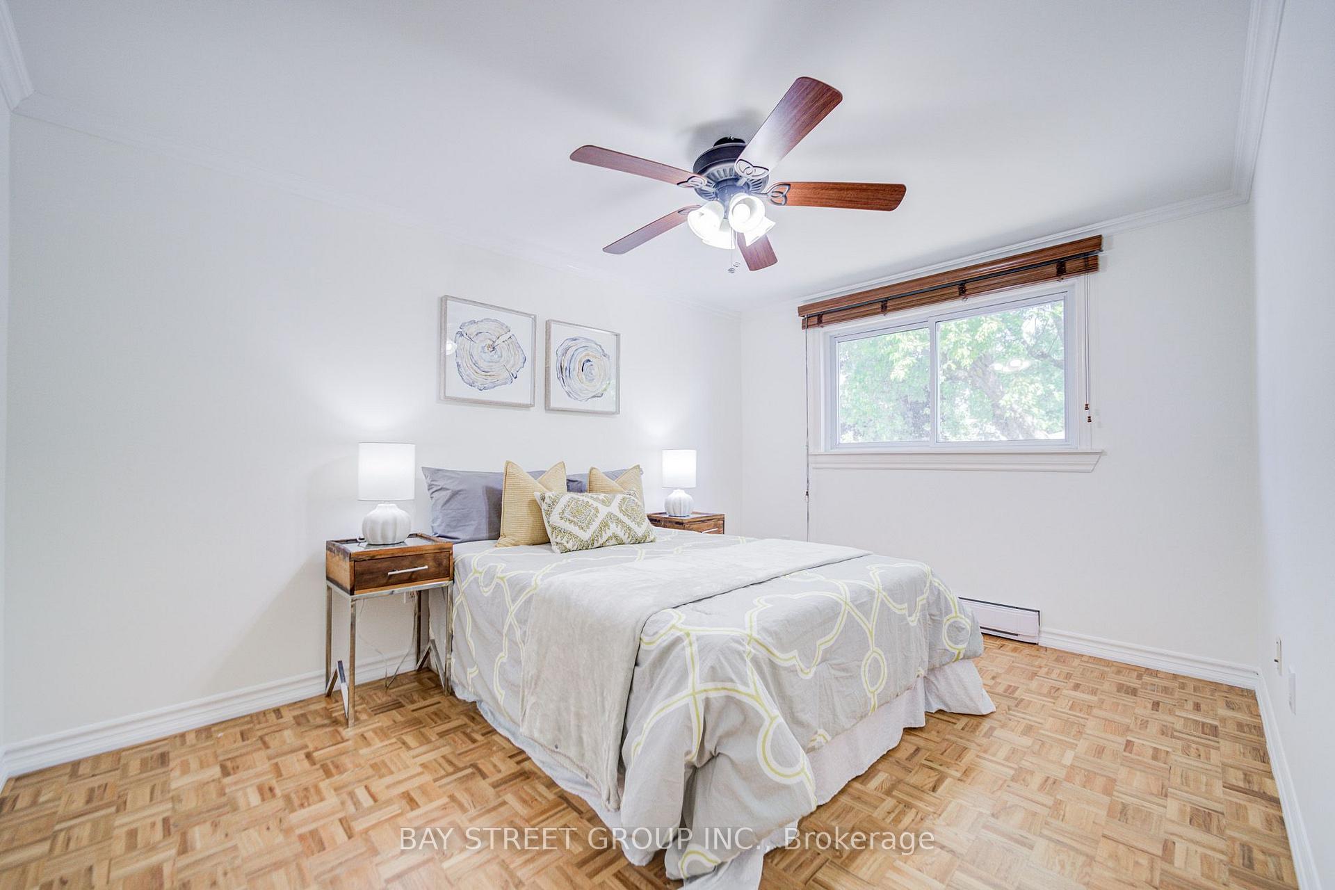 Photo 34 of 214 William Roe Boulevard, Newmarket, Central Newmarket — HOMEH