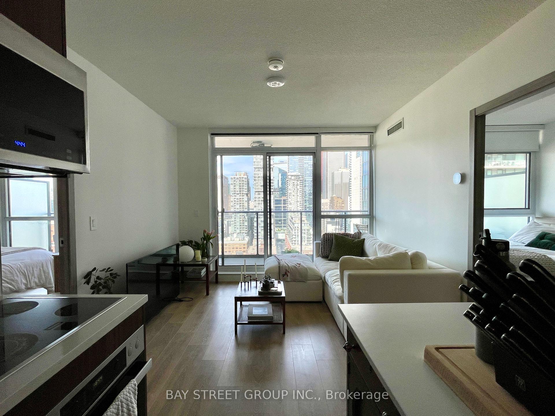 Photo 9 of Unit 2702, 38 Widmer Street, Toronto, Waterfront Communities — HOMEH