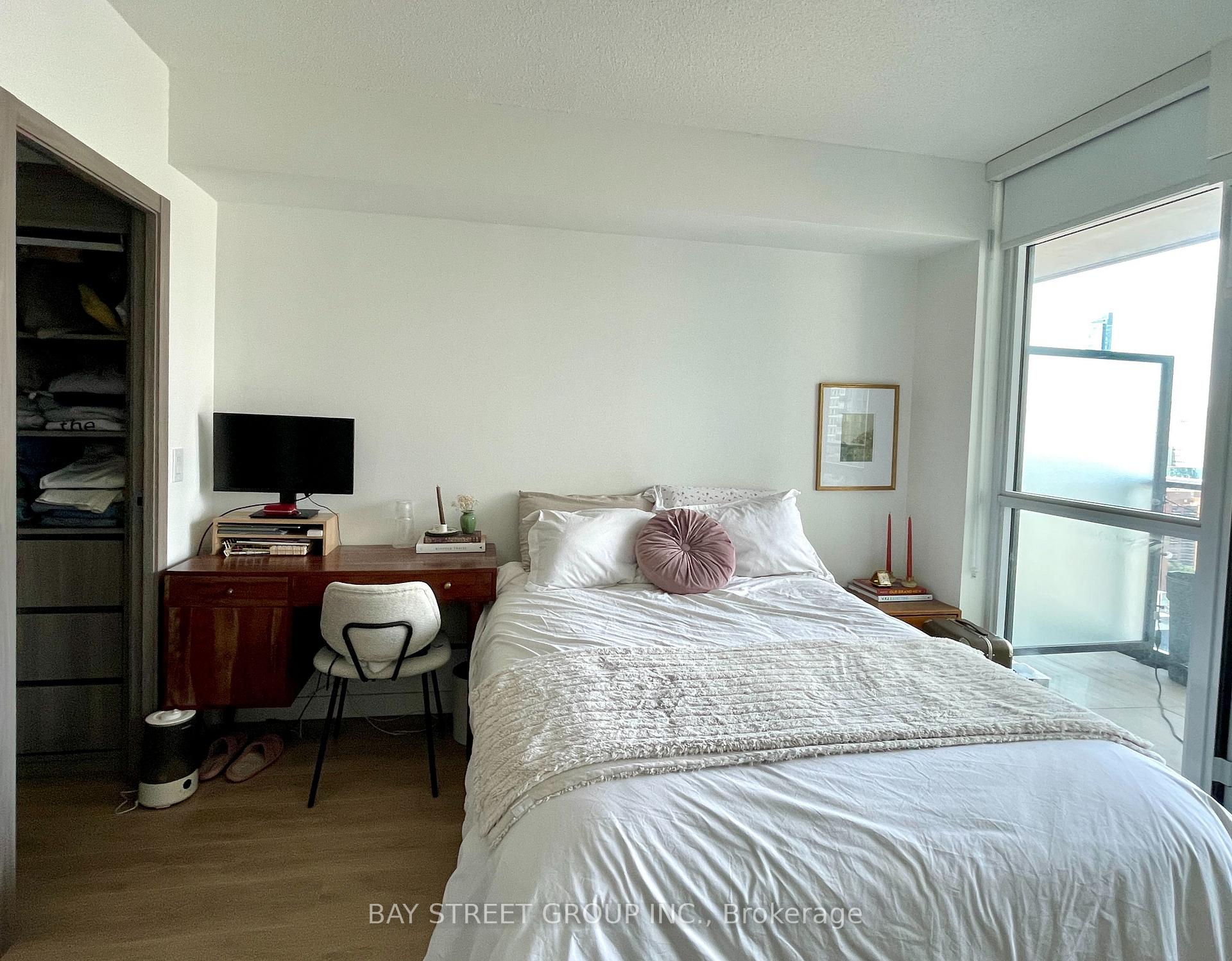 Photo 15 of Unit 2702, 38 Widmer Street, Toronto, Waterfront Communities — HOMEH