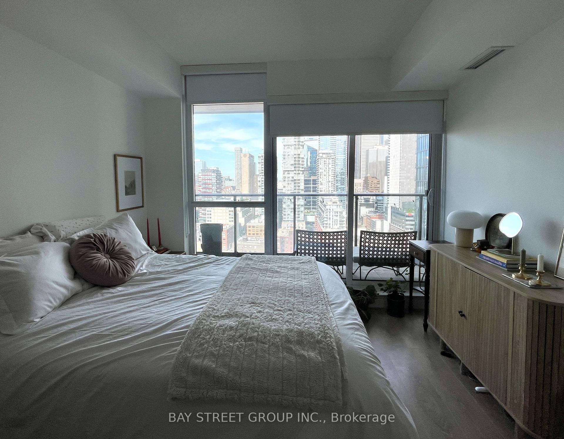 Photo 16 of Unit 2702, 38 Widmer Street, Toronto, Waterfront Communities — HOMEH