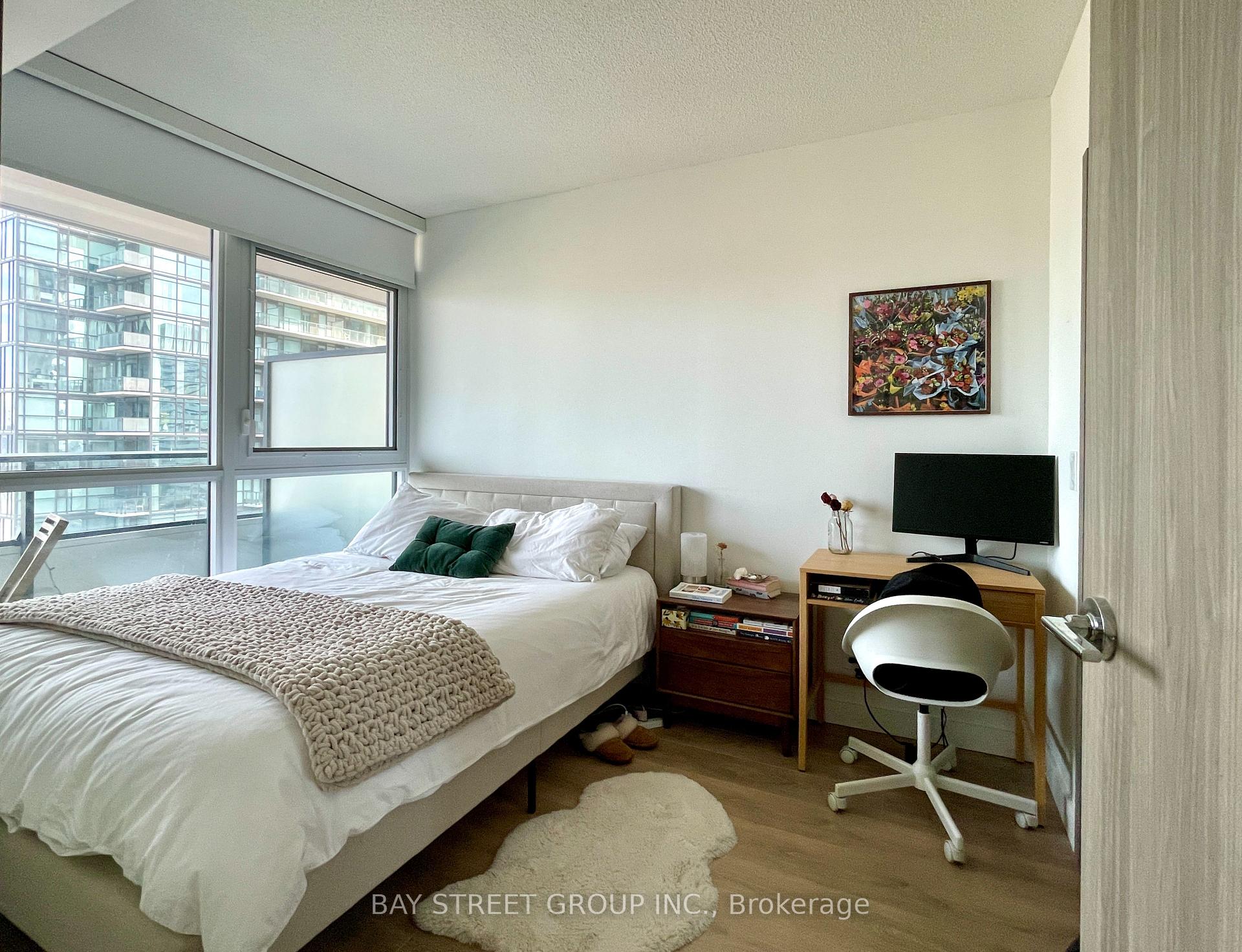 Photo 19 of Unit 2702, 38 Widmer Street, Toronto, Waterfront Communities — HOMEH