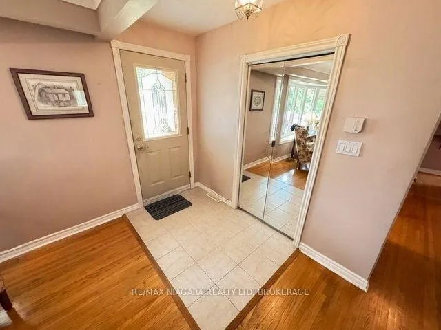 Photo 3 of 19 Ramlee Road, St. Catharines, Vine/Linwell — HOMEH