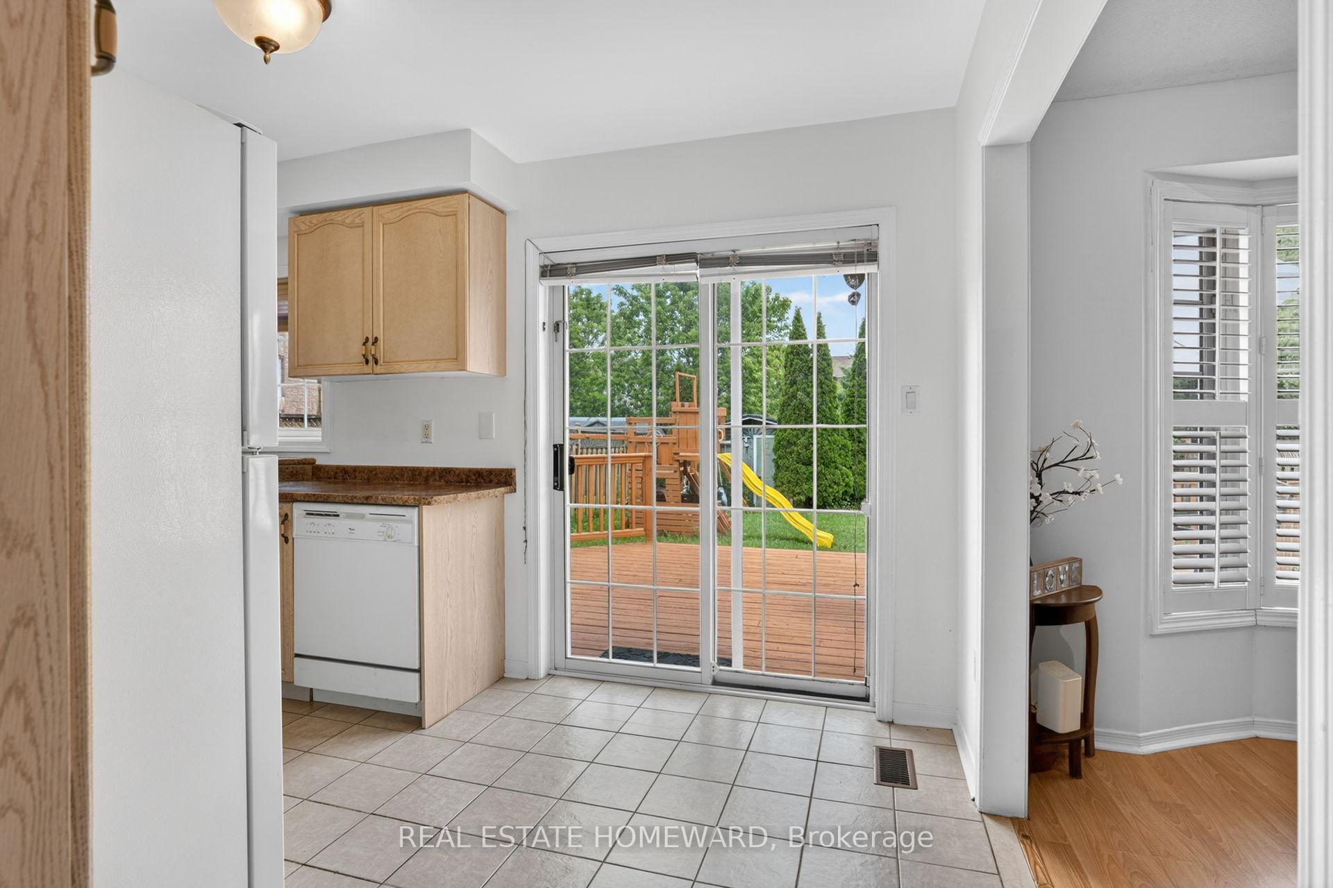 Photo 17 of 133 Tremount Street, Whitby, Brooklin — HOMEH