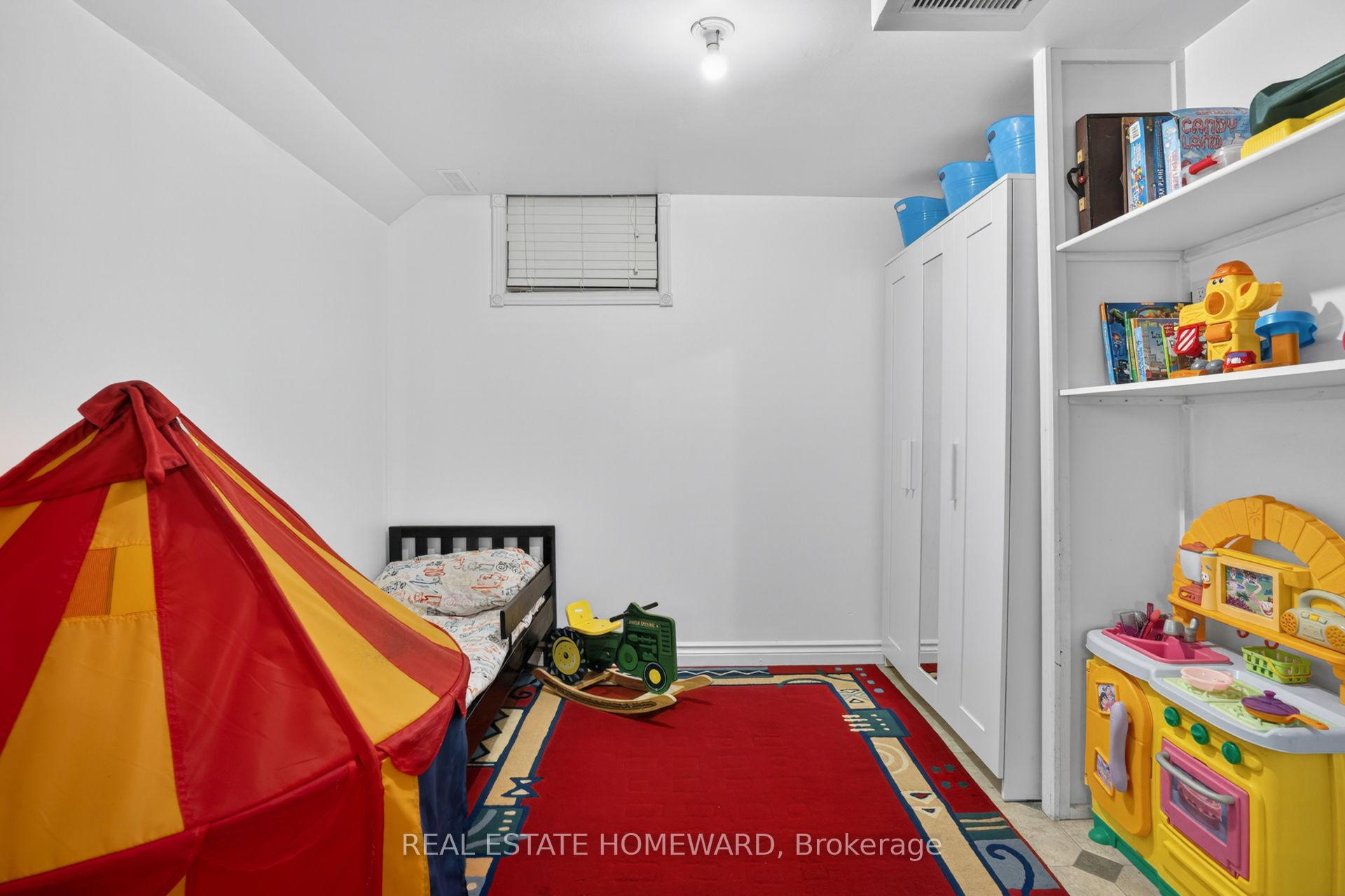 Photo 39 of 133 Tremount Street, Whitby, Brooklin — HOMEH