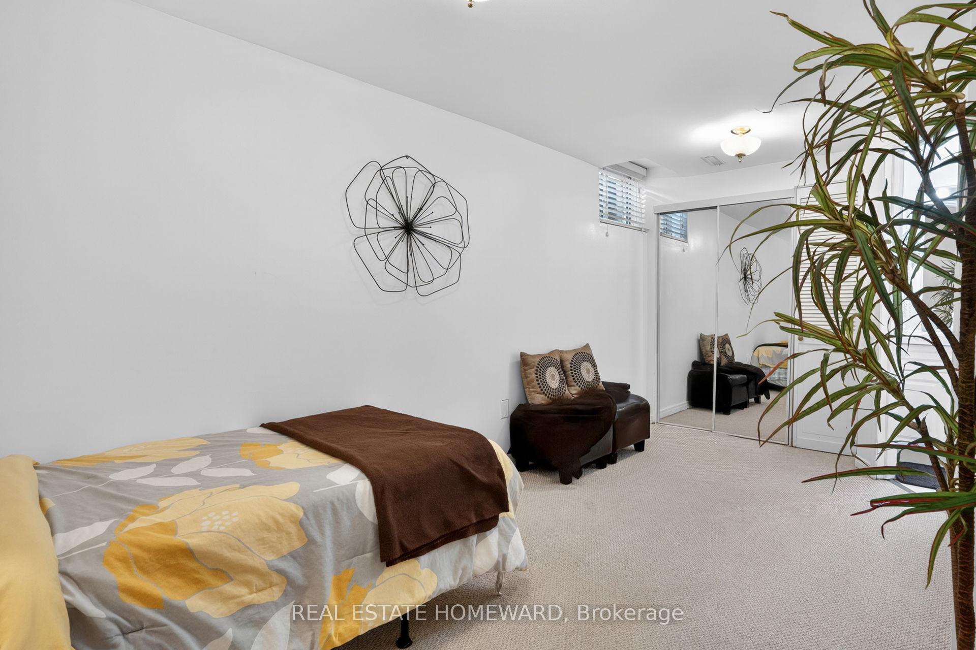 Photo 40 of 133 Tremount Street, Whitby, Brooklin — HOMEH