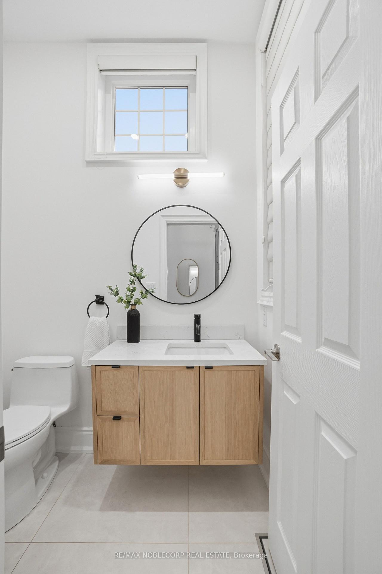 Photo 19 of 2 Glengordon Crescent, Markham, Devil's Elbow — HOMEH