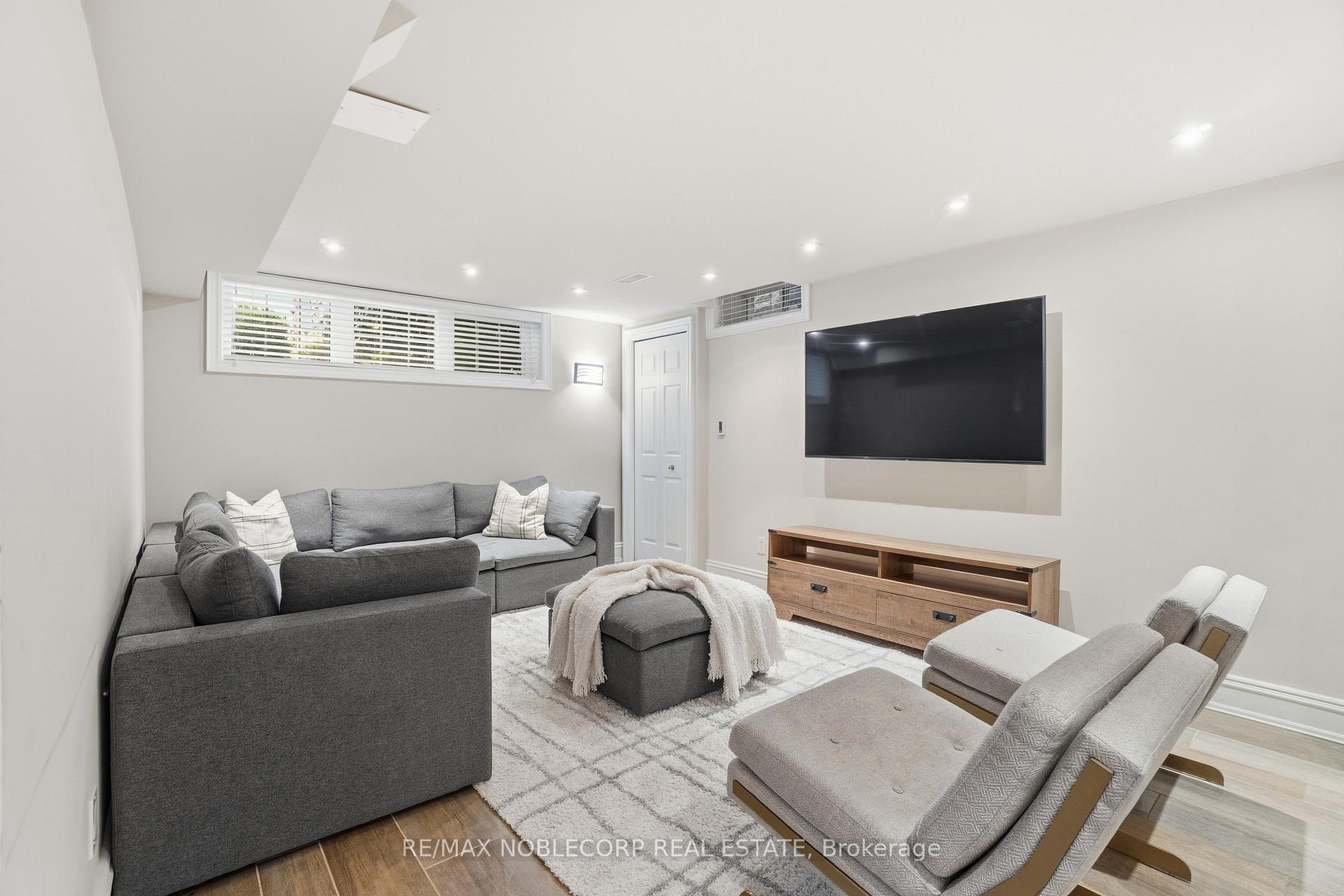 Photo 29 of 2 Glengordon Crescent, Markham, Devil's Elbow — HOMEH