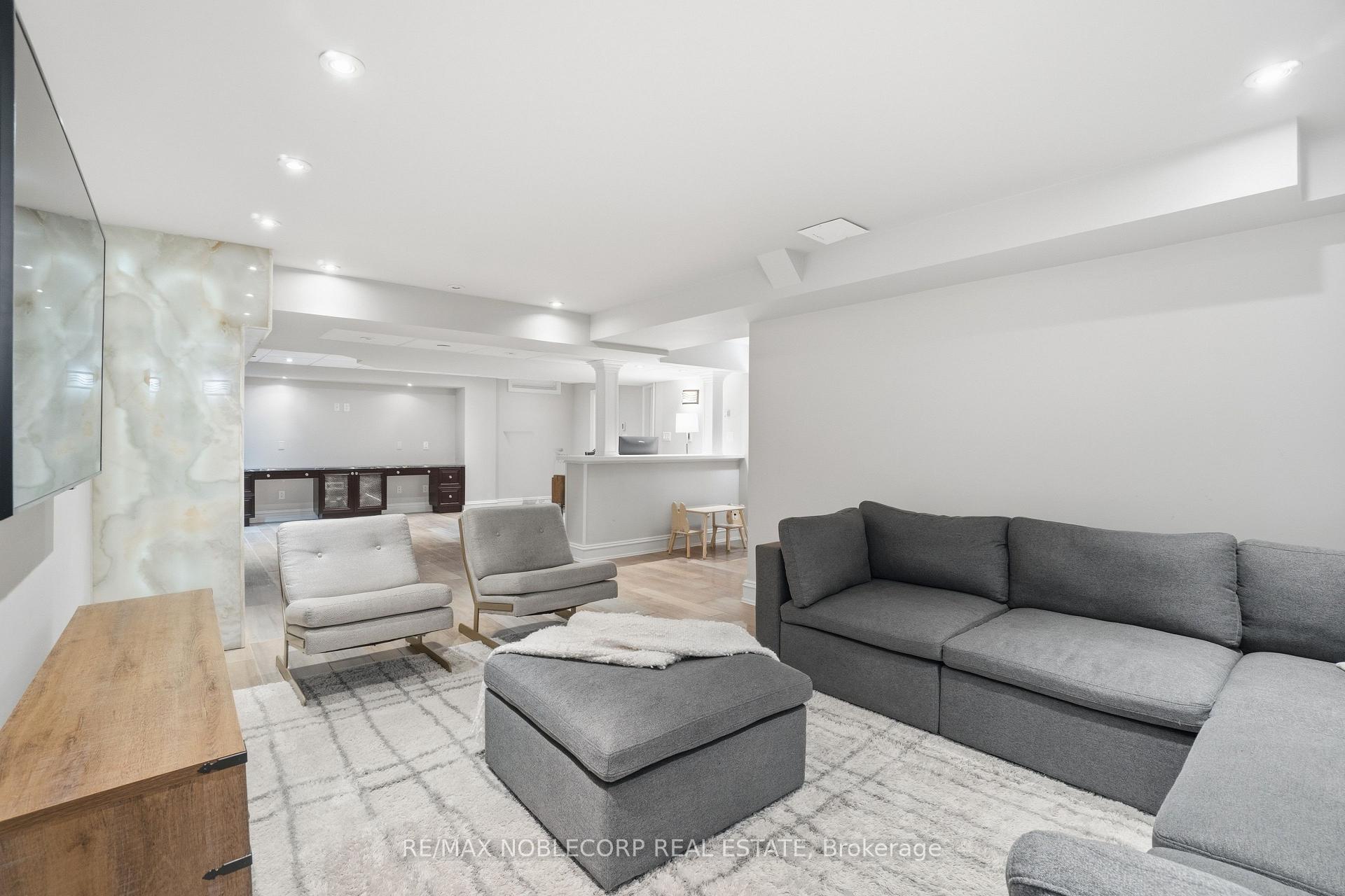 Photo 30 of 2 Glengordon Crescent, Markham, Devil's Elbow — HOMEH