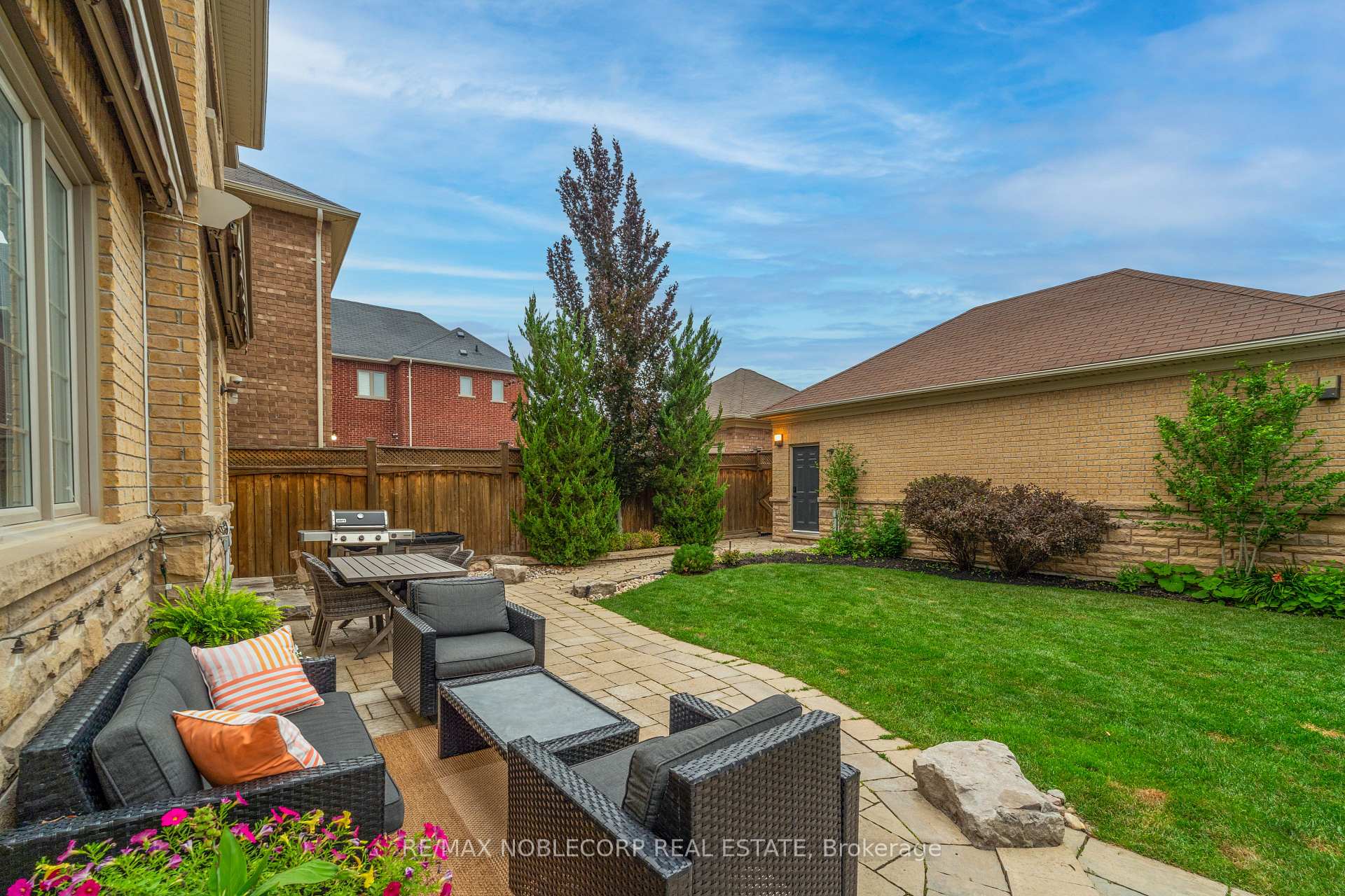 Photo 34 of 2 Glengordon Crescent, Markham, Devil's Elbow — HOMEH