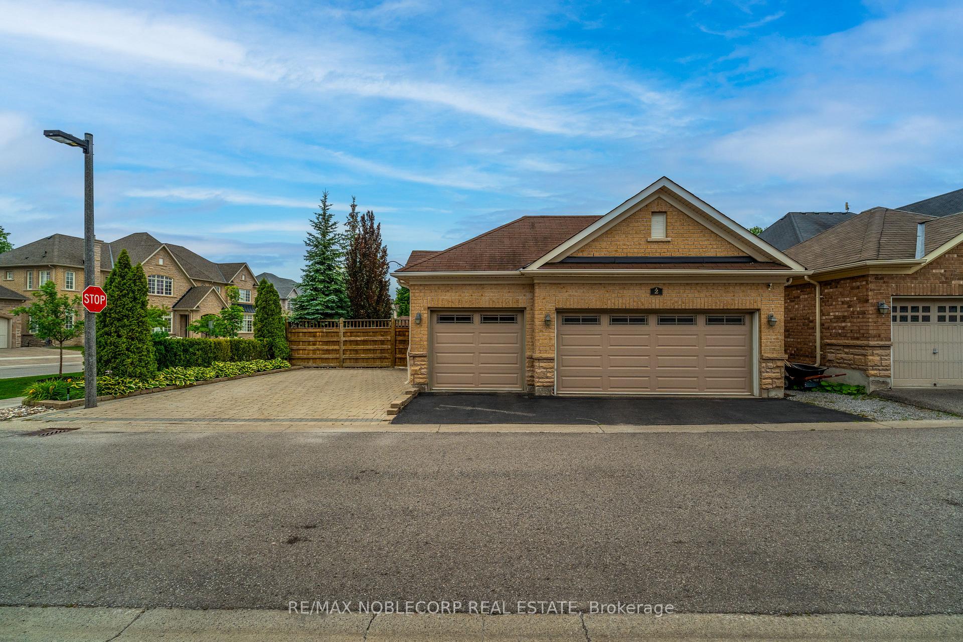 Photo 35 of 2 Glengordon Crescent, Markham, Devil's Elbow — HOMEH