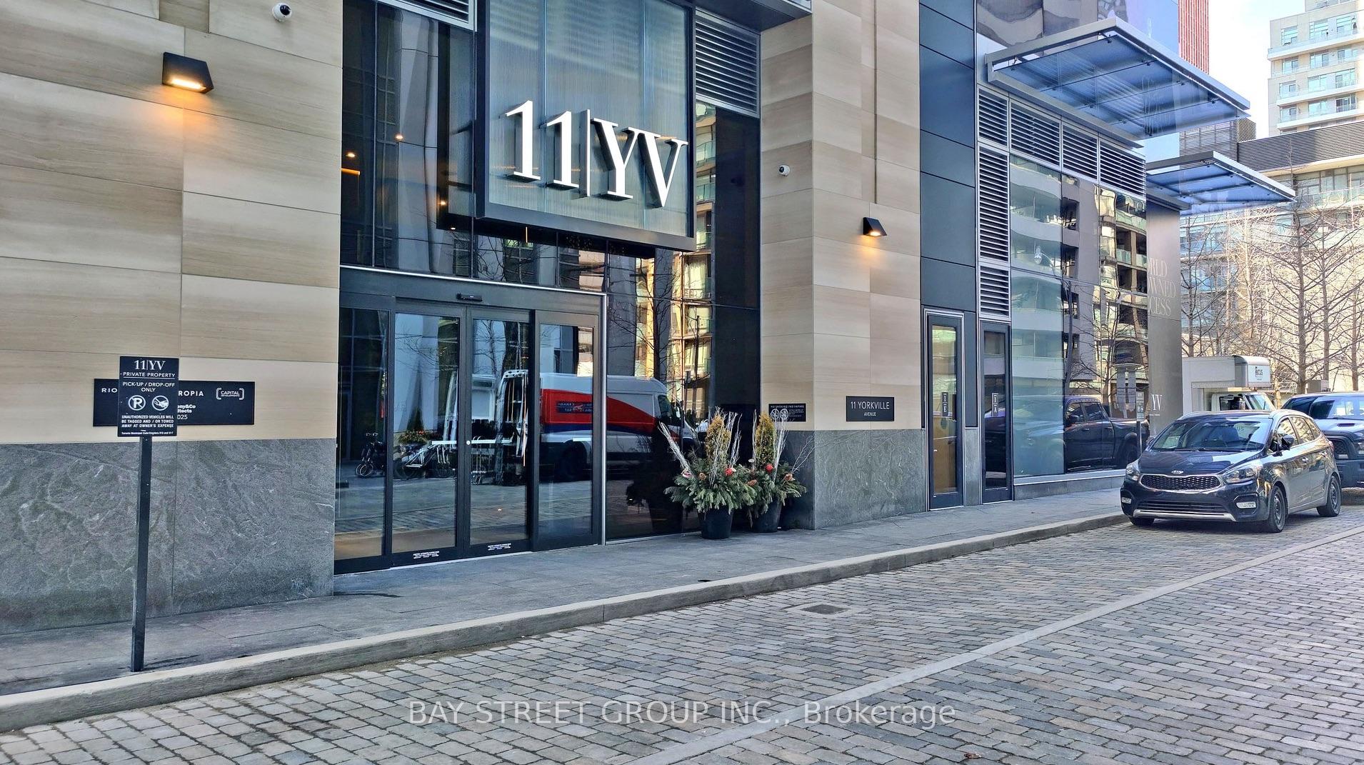 Front of Unit 5408, 11 Yorkville Avenue