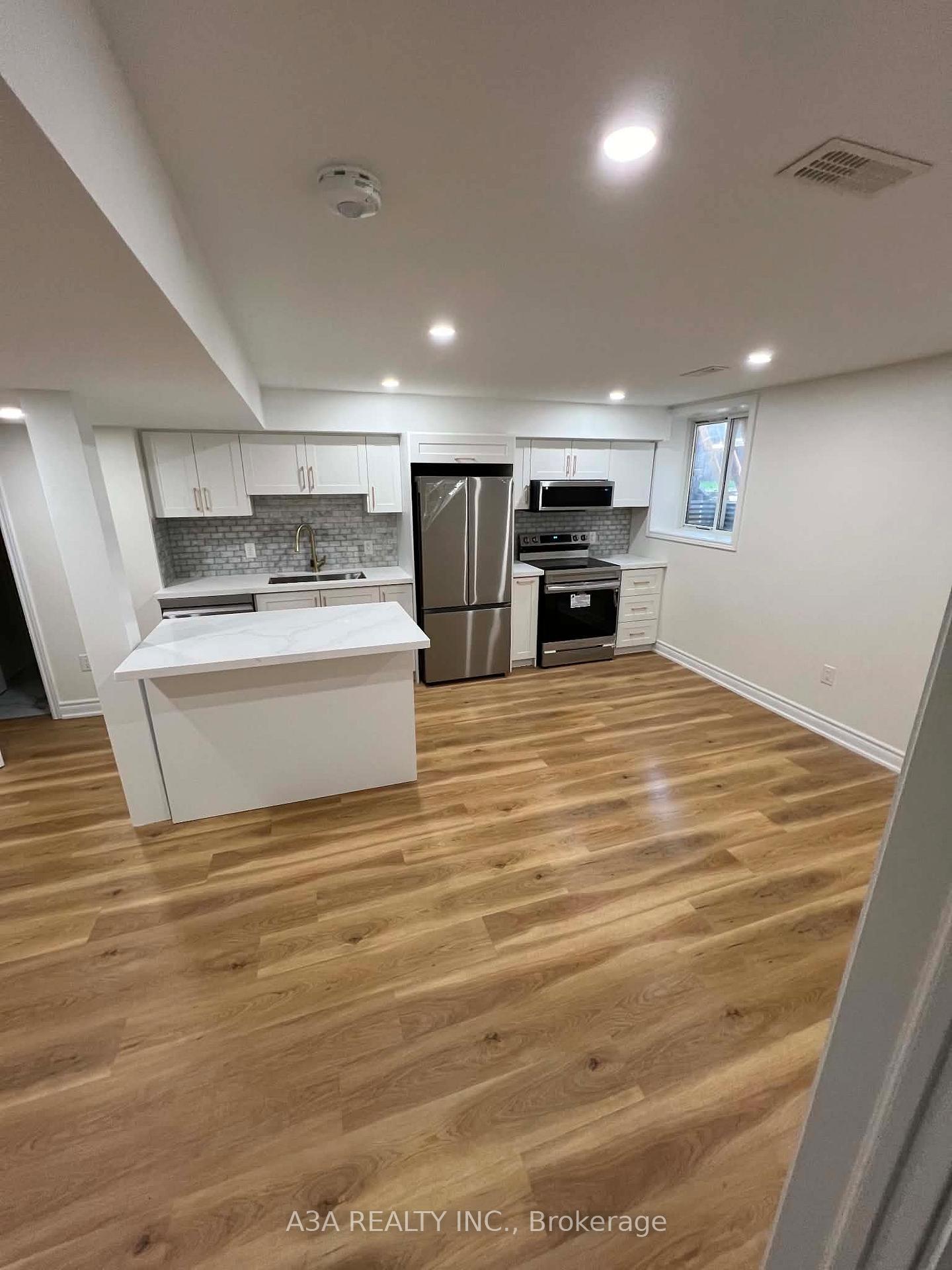 Photo of Unit Basement, 40 Bamburg Street