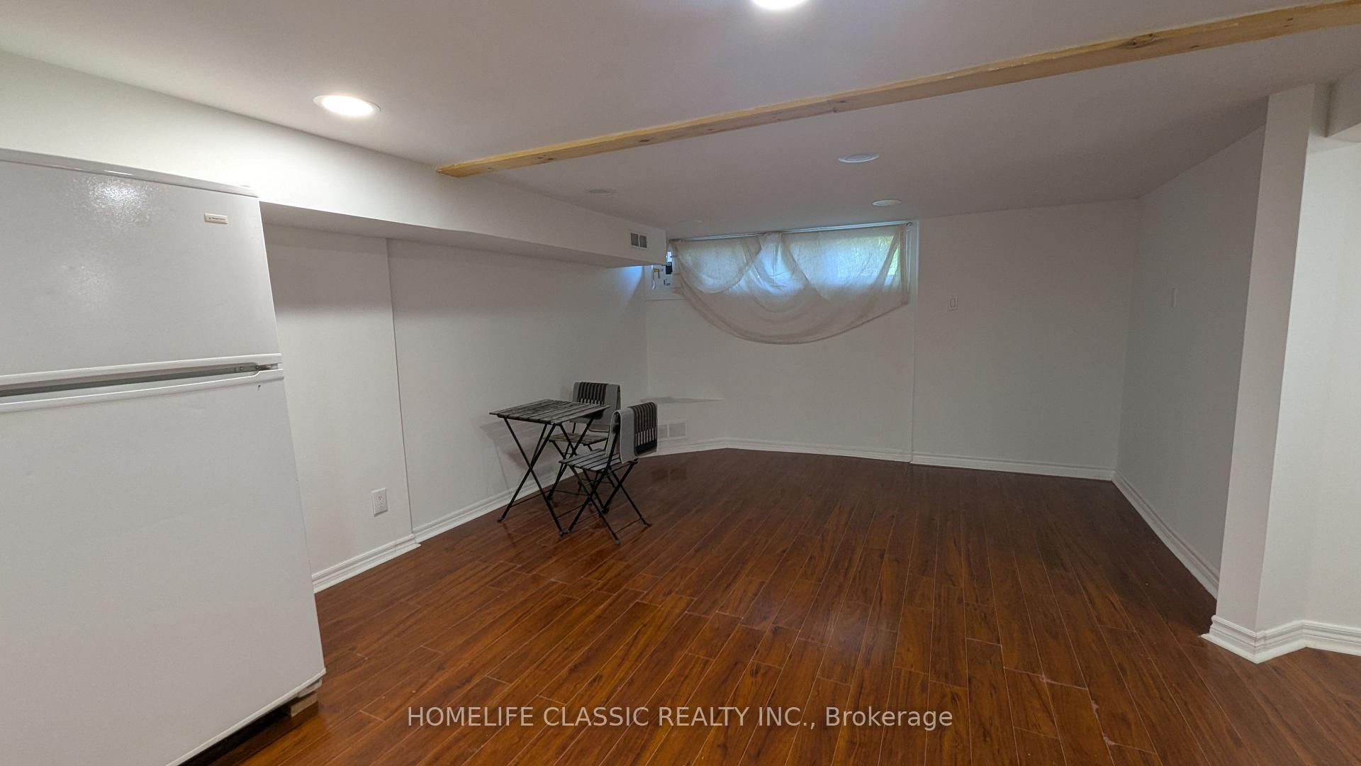 Photo 3 of 230 Alsace Road, Richmond Hill, Crosby — HOMEH