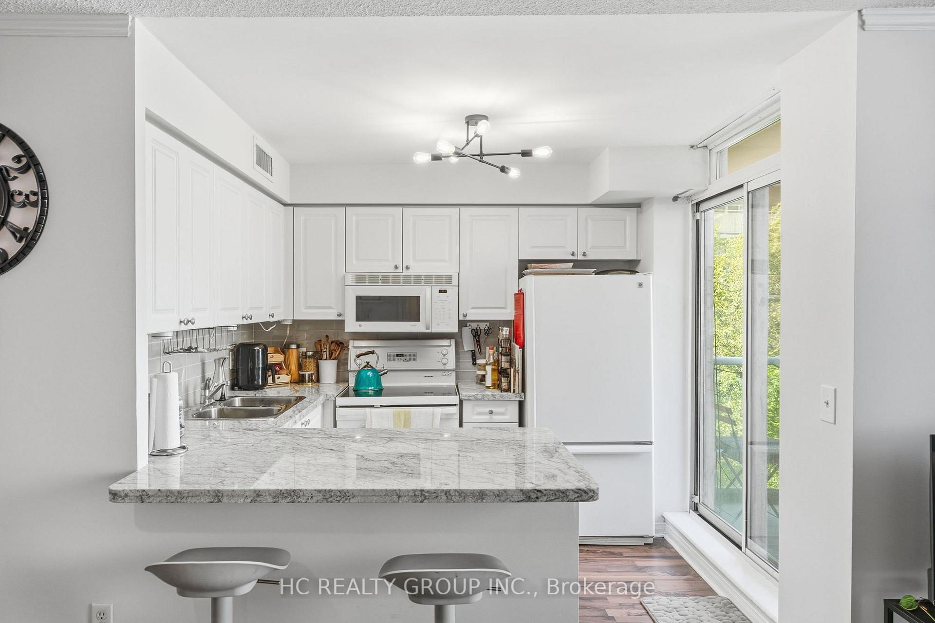 Photo 5 of Unit 713, 17 Michael Power Place, Etobicoke, Islington-City Centre West — HOMEH