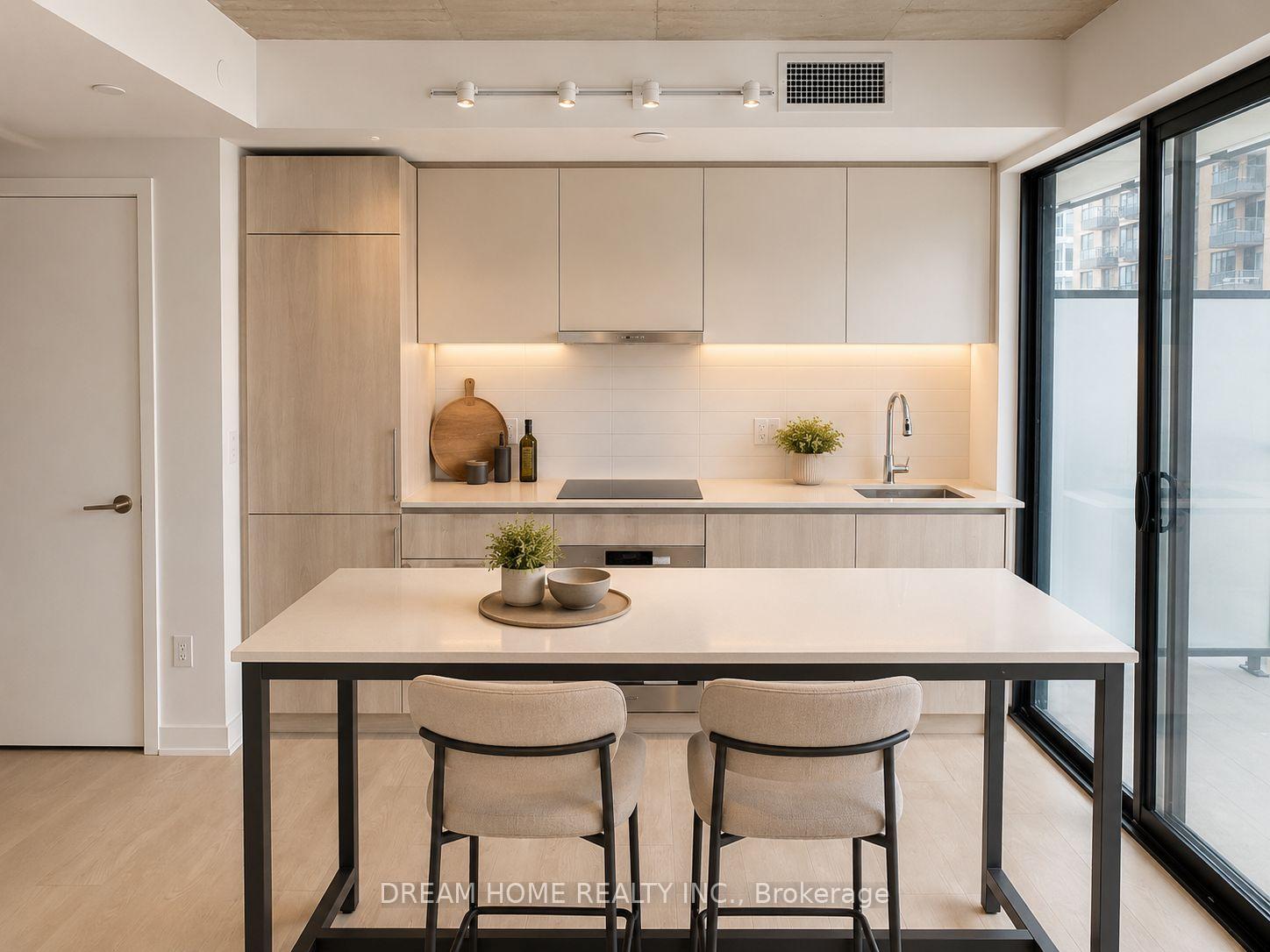 Photo 2 of Unit 805, 47 Mutual Street, Toronto, Church-Yonge Corridor — HOMEH