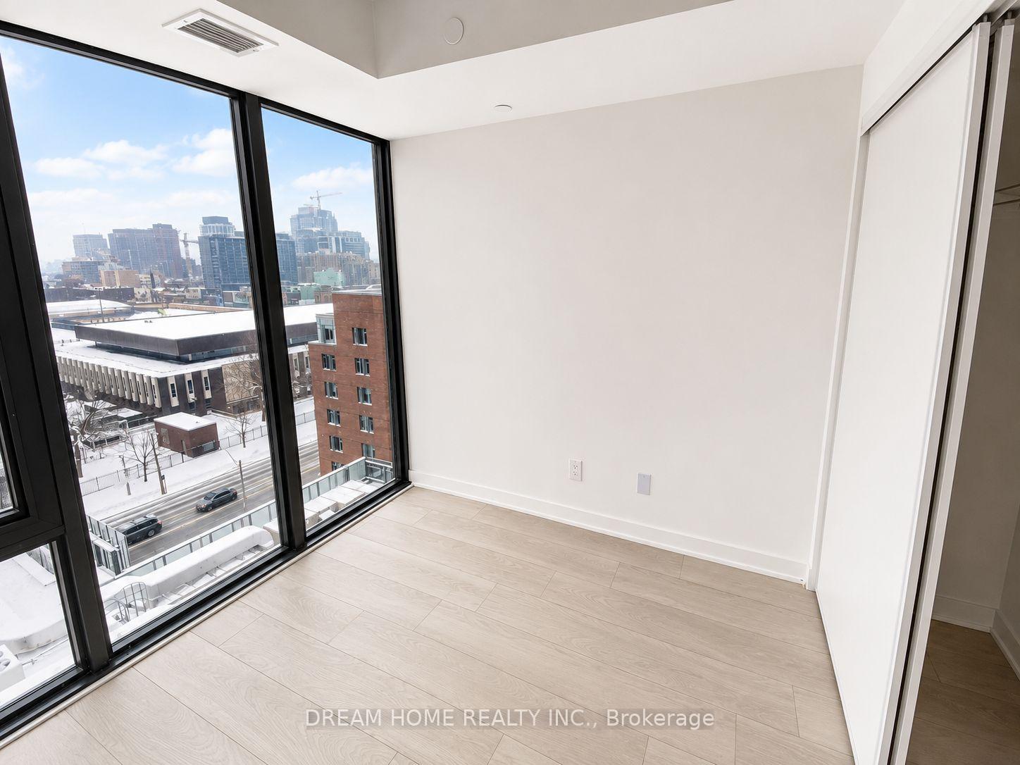 Photo 5 of Unit 805, 47 Mutual Street, Toronto, Church-Yonge Corridor — HOMEH