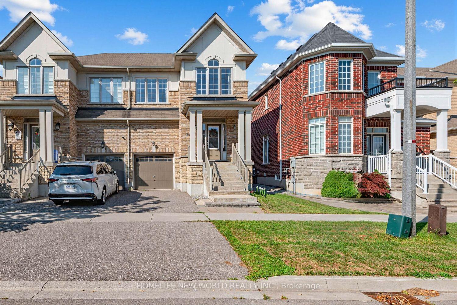 Photo 3 of 26 Living Crescent, Markham, Victoria Square — HOMEH