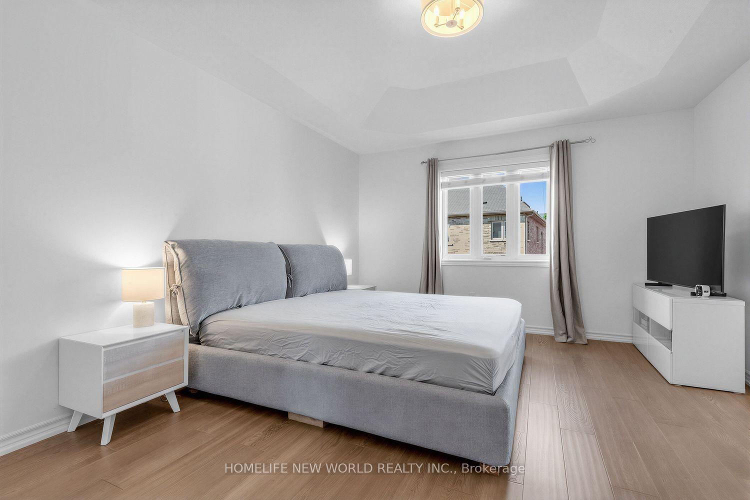 Photo 18 of 26 Living Crescent, Markham, Victoria Square — HOMEH